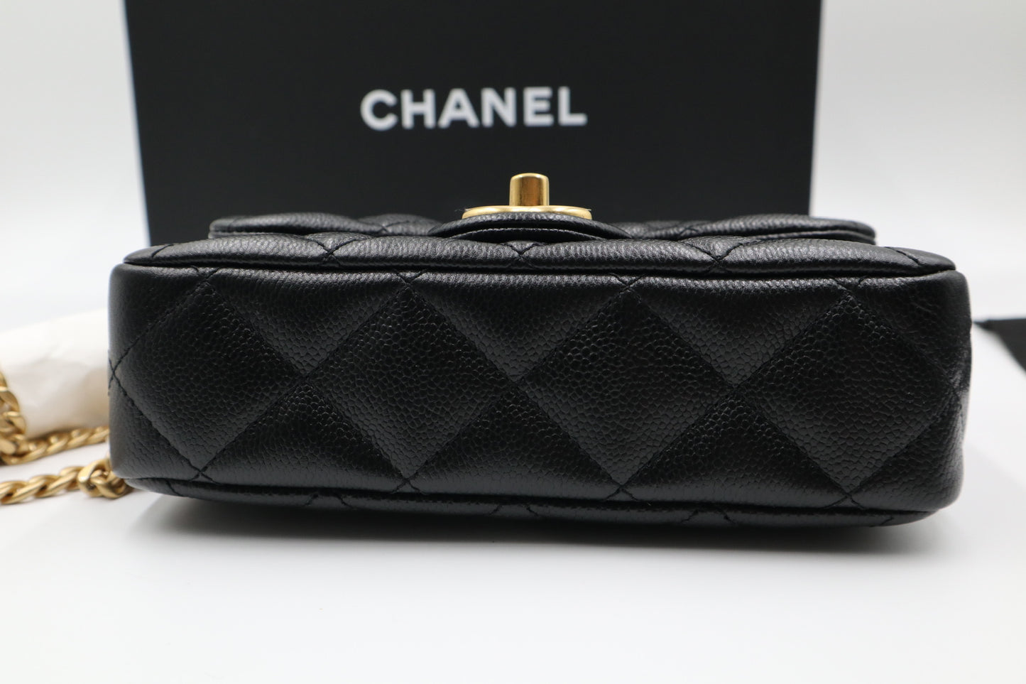 Chanel Mini Coco 19cm 愛心金球 / Rank N 24091801