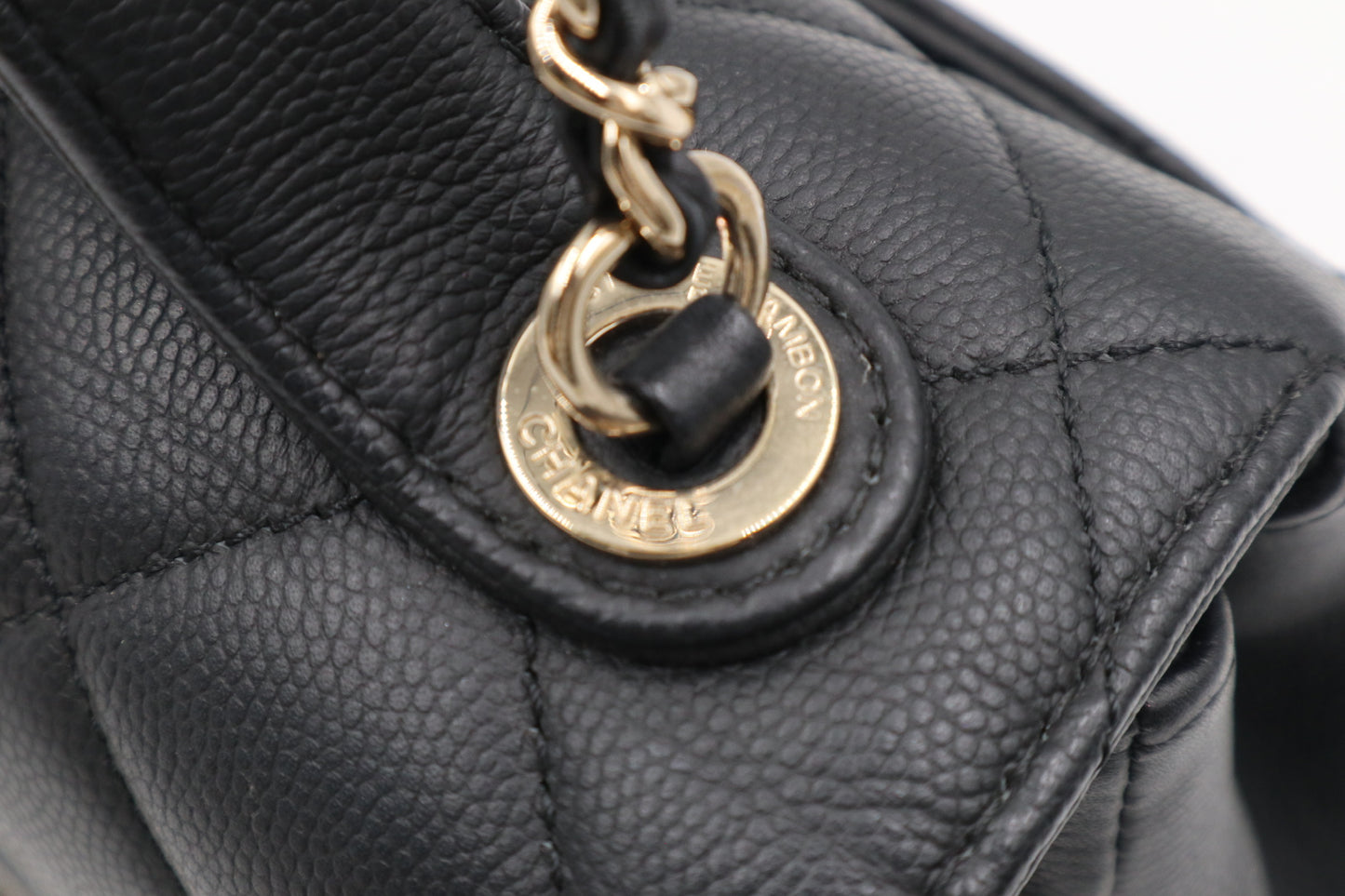 Chanel 黑金小號郵差包 / Rank SA 251106001