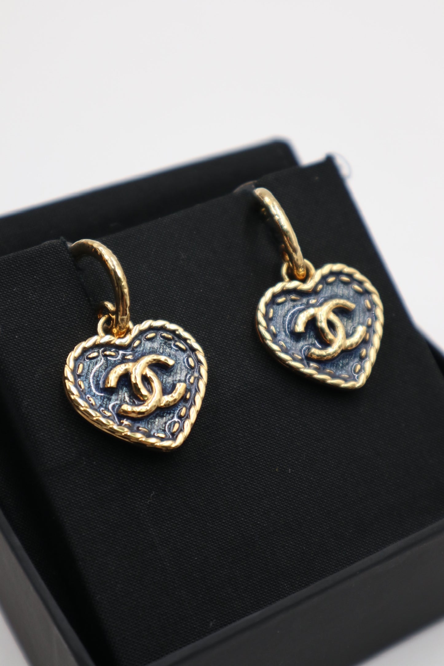 Chanel Earrings 復古牛仔藍愛心耳環/ Rank SA 250903002