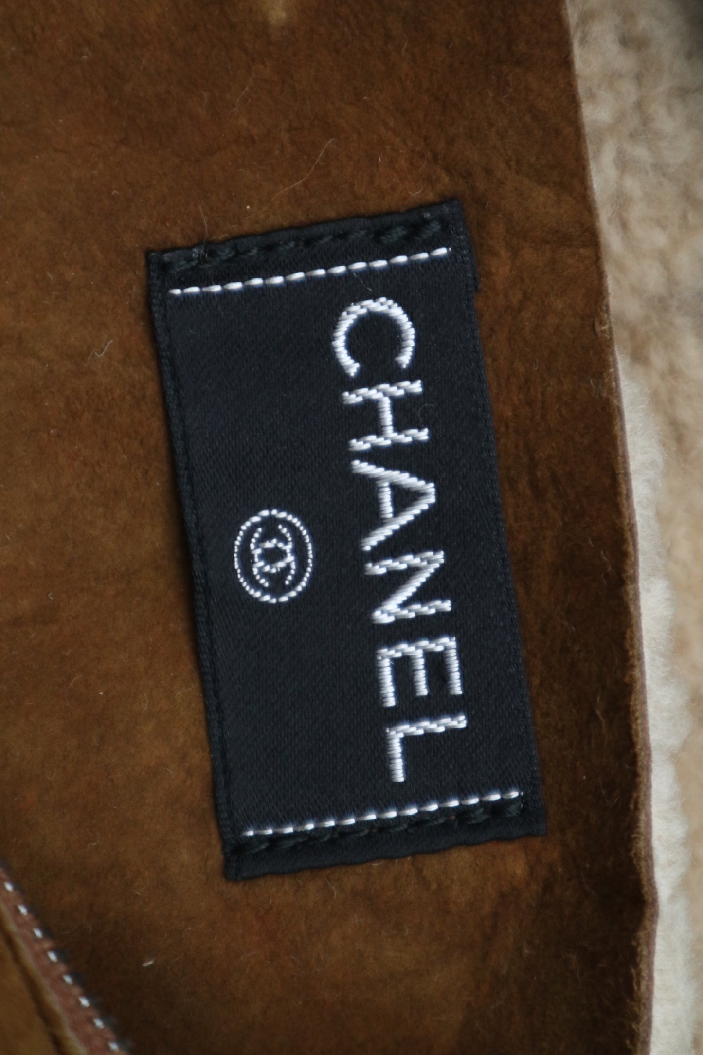 Chanel Wallet 羊羔毛拼接肩背包 / Rank SA 251025003