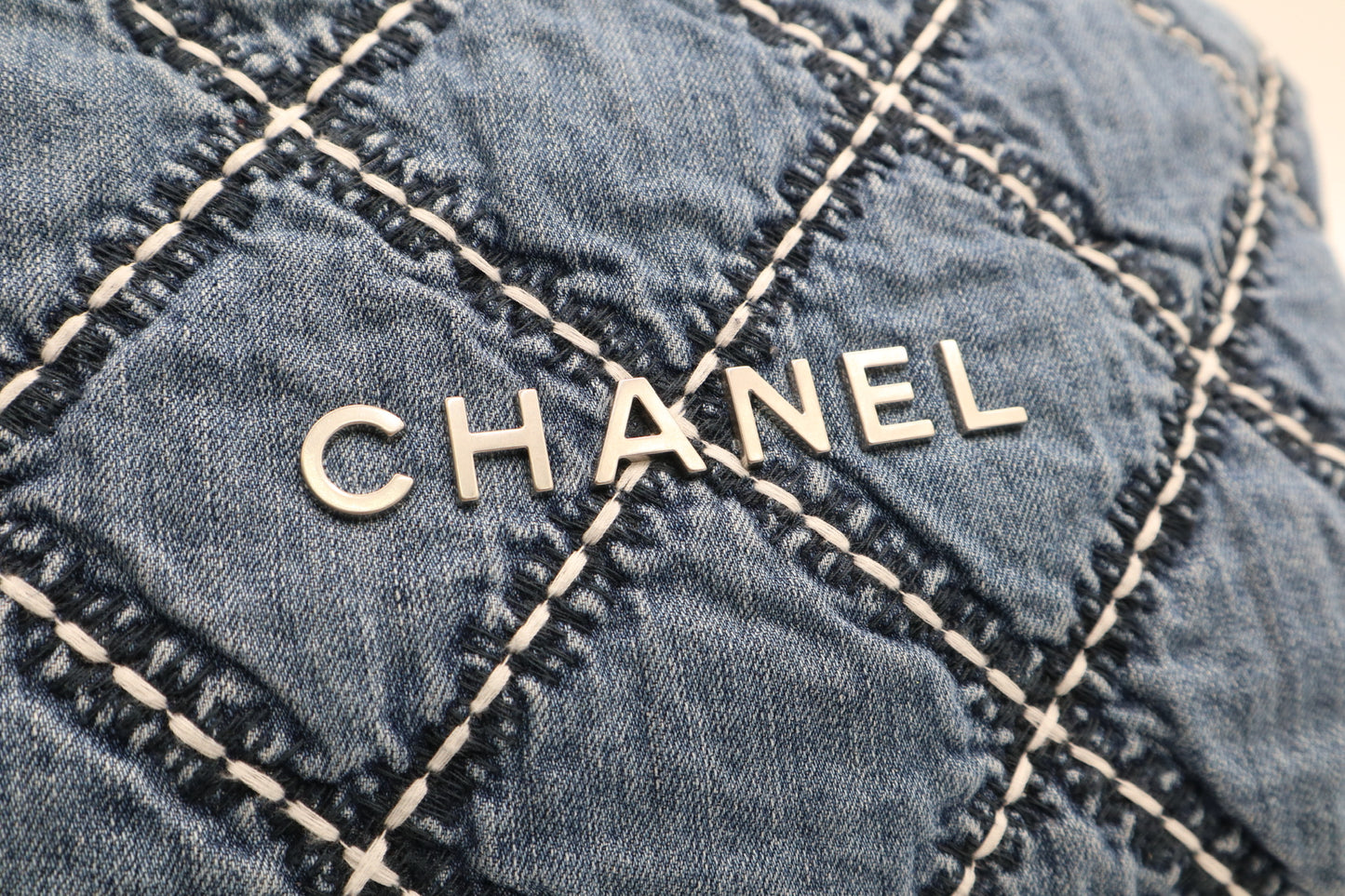 Chanel Denim 22bag small 牛仔鏈條包 / Rank SA S250129016