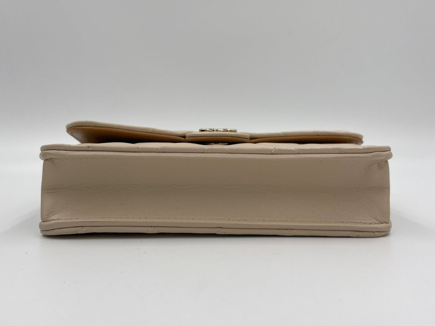 Chanel 23A Handle Woc 奶茶色 / Rank N