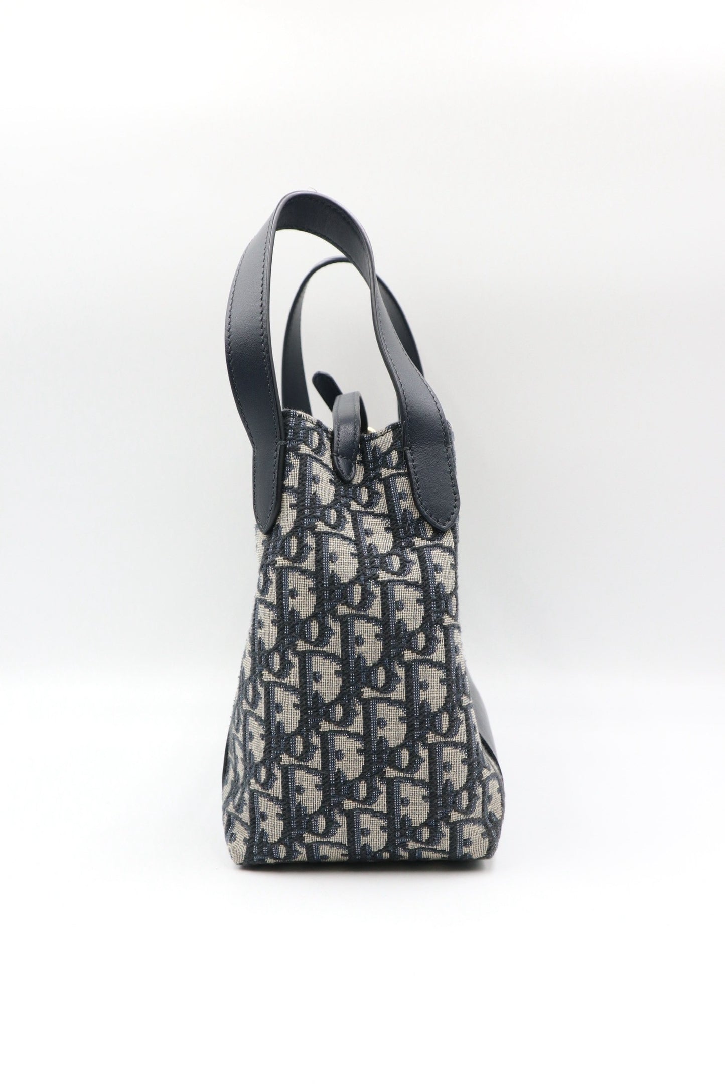DIOR Signature 小號水桶包 / Rank SA 251024001