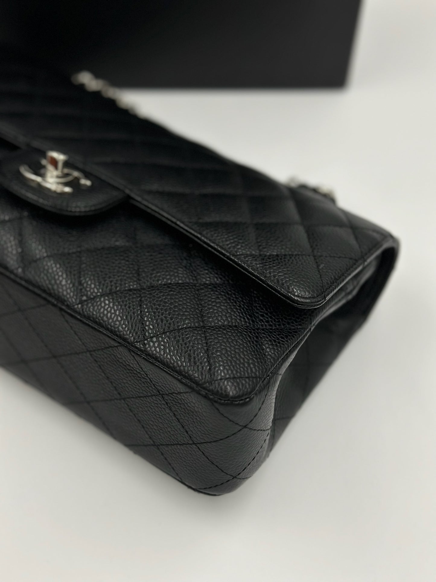 Chanel Classic Flap 25cm Cavier Skin / Rank SA 24072312