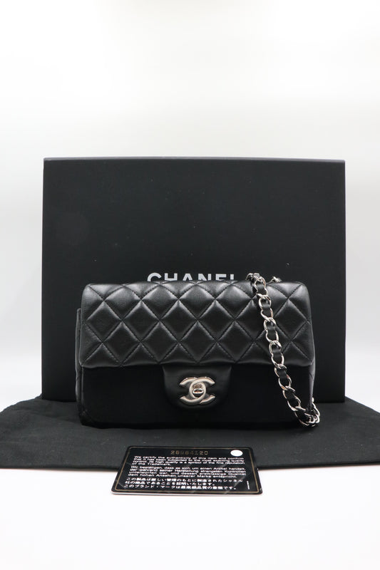 Chanel Mini CF 羊皮20cm 黑銀 / Rank SA 251113001