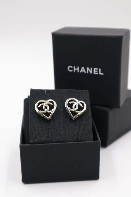 Chanel Earrings 心型鏤空耳環/ Rank SA 251008003
