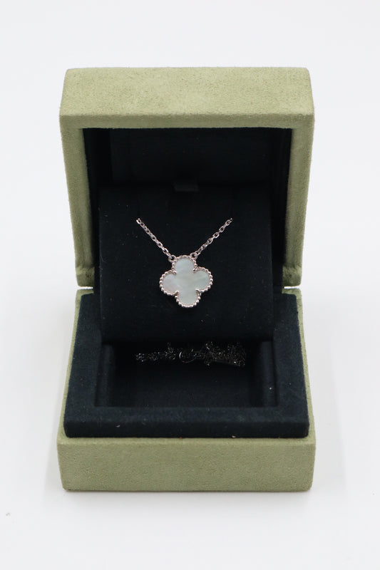 VCA 白K珍珠母貝墜飾 Necklace / Rank SA251027001