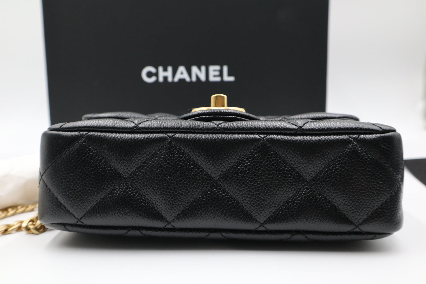 Chanel Mini Coco 19cm 愛心金球 / Rank N 24091801
