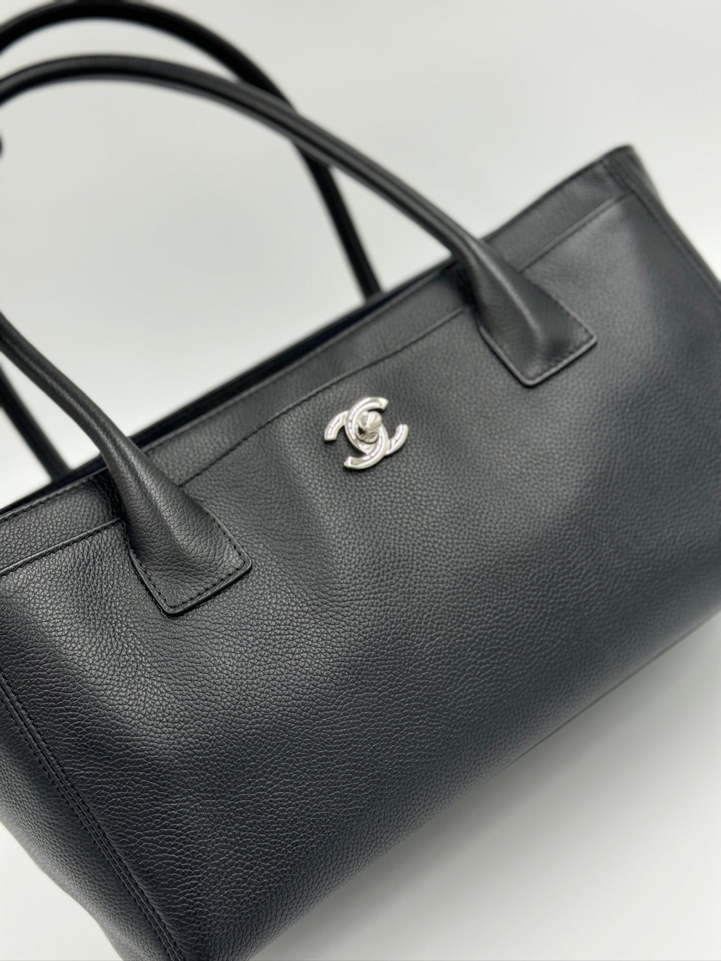 Chanel Cerf Tote Sliver / Rank SA S024063001