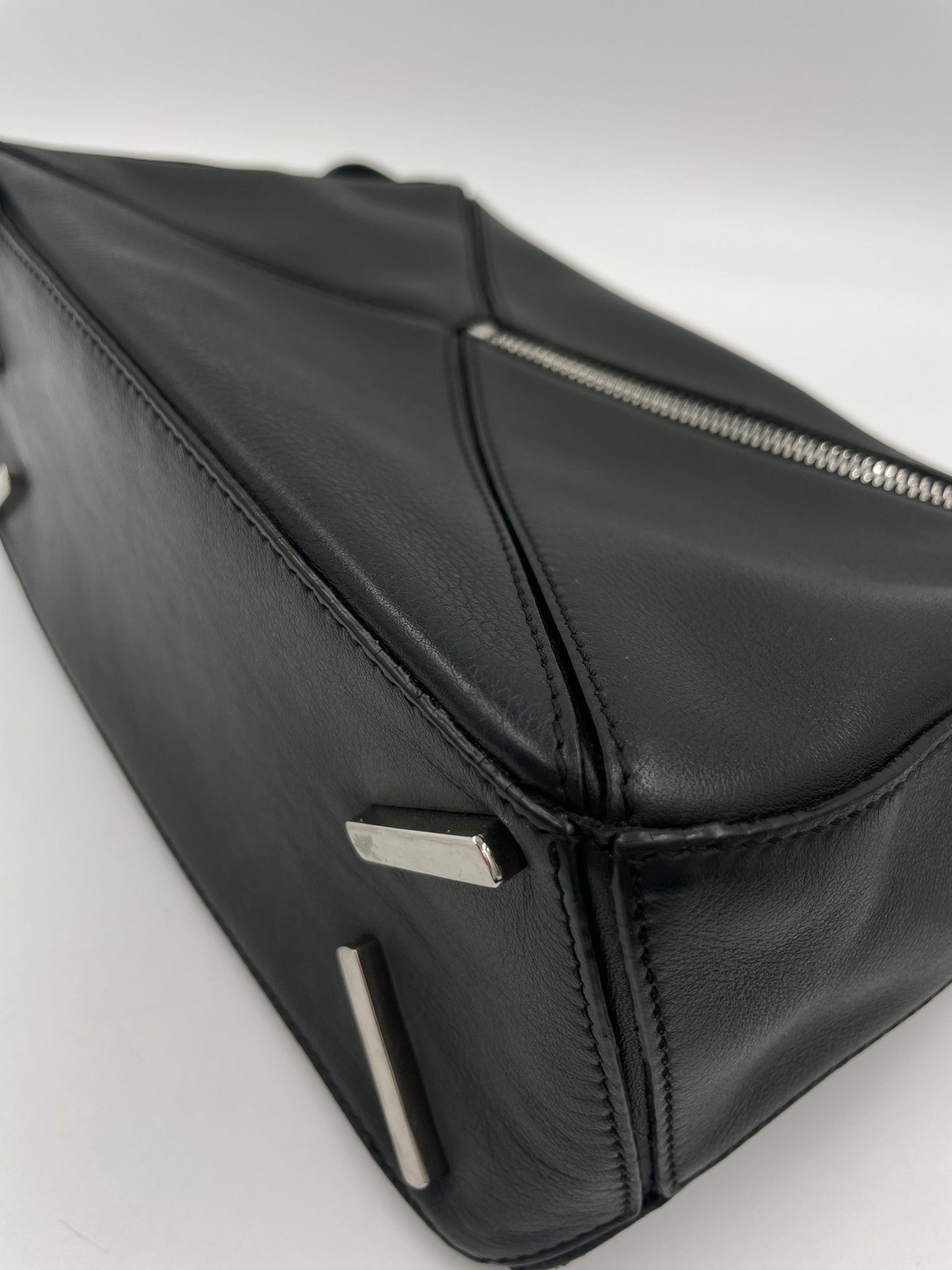Loewe Puzzle Small Black / Rank A