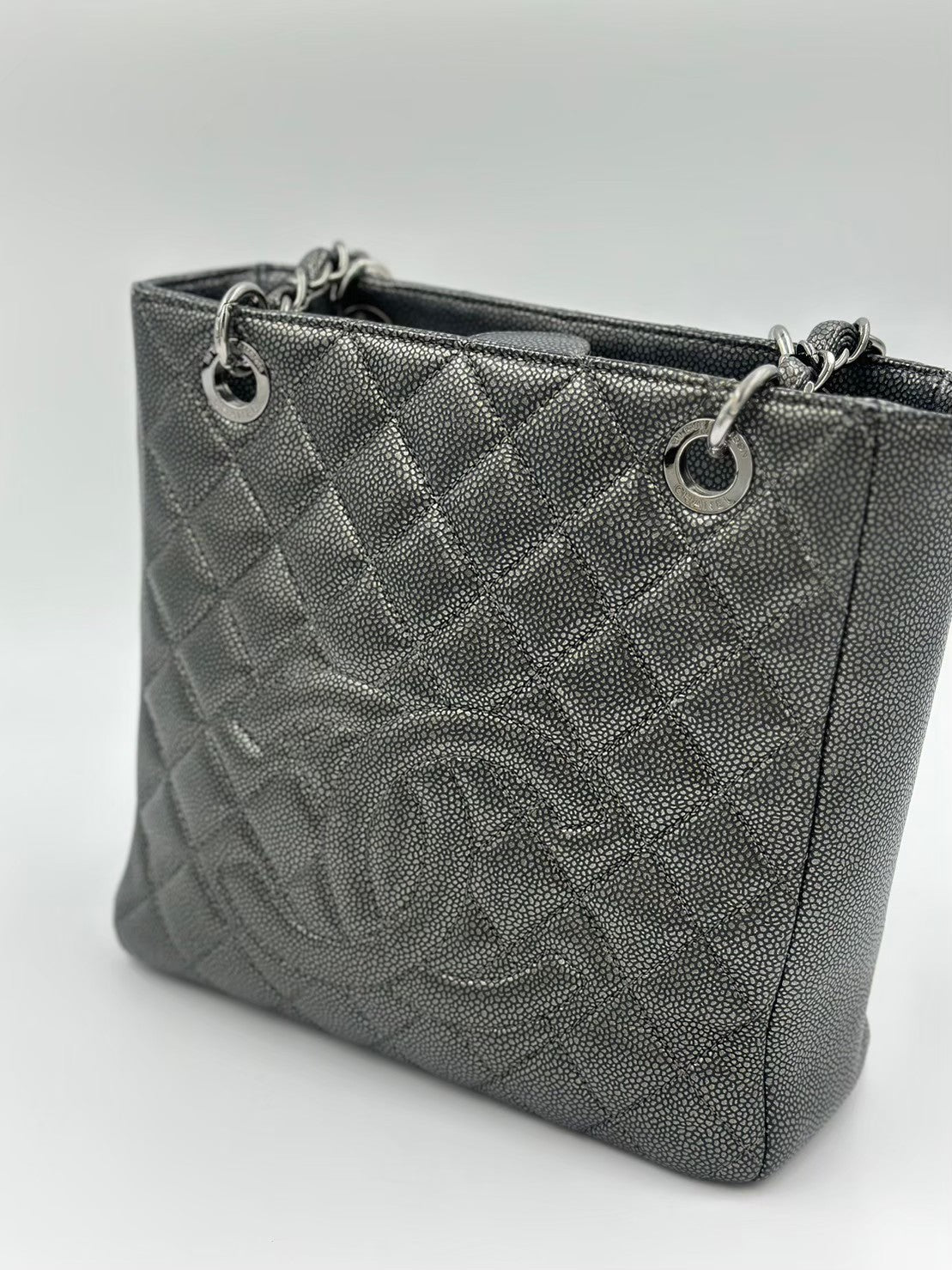 Chanel Gst Black Sliver / Rank AB