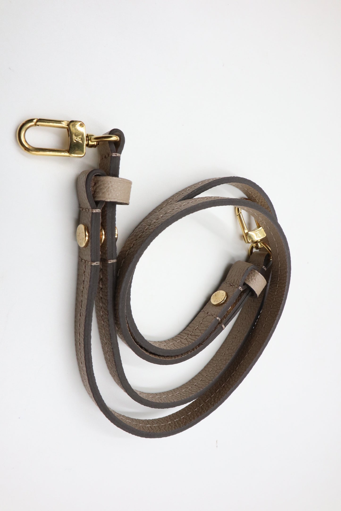 Louis Vuitton Easy poush奶茶色 / Rank SA 251030005