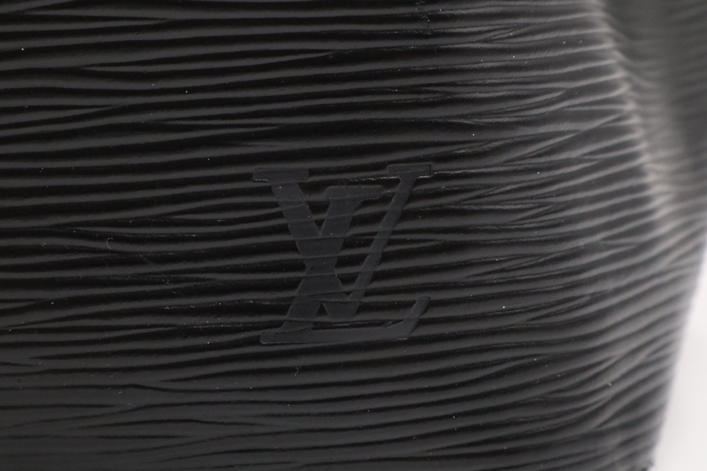 Louis Vuitton  Epi 牛皮水波紋中款水桶包 Rank SA 251105002