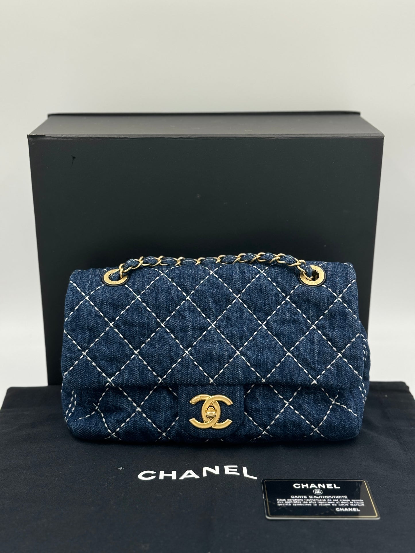 Chanel Denim Classic Flap 25cm 牛仔鏈條包 / Rank SA S240411006