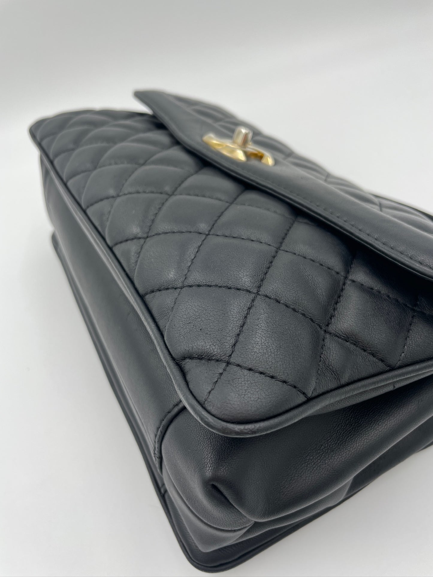 Chanel Classic Flap bag / Rank AB