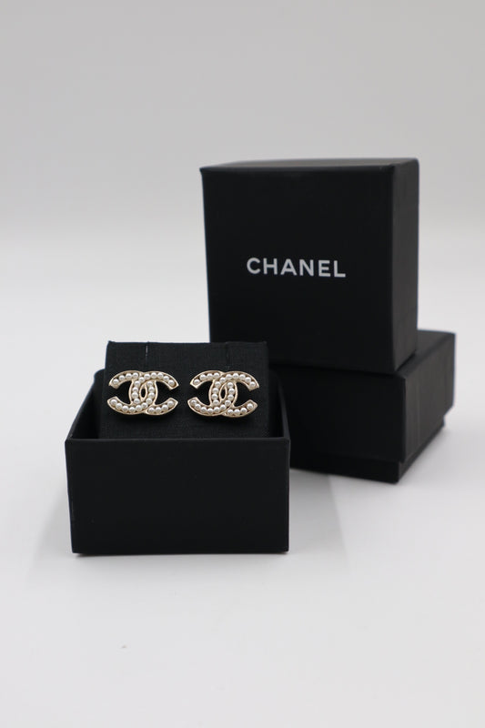 Chanel Earrings 淡金色鏤空珍珠耳環/ Rank SA 251008002