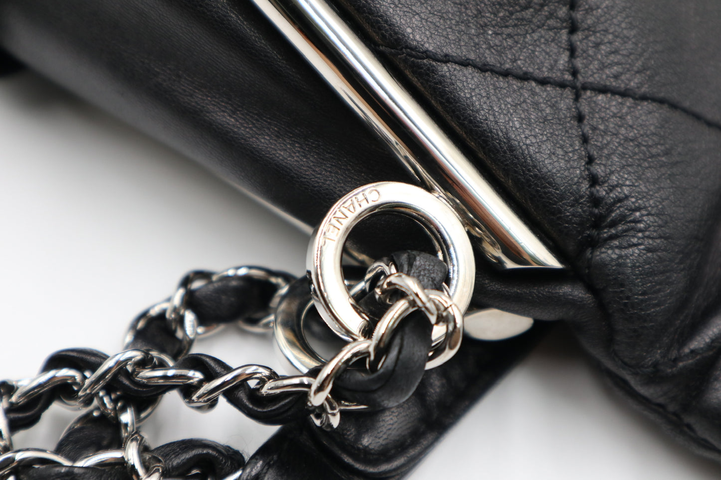 Chanel hobo 黑銀sliver  / Rank SA 250080301