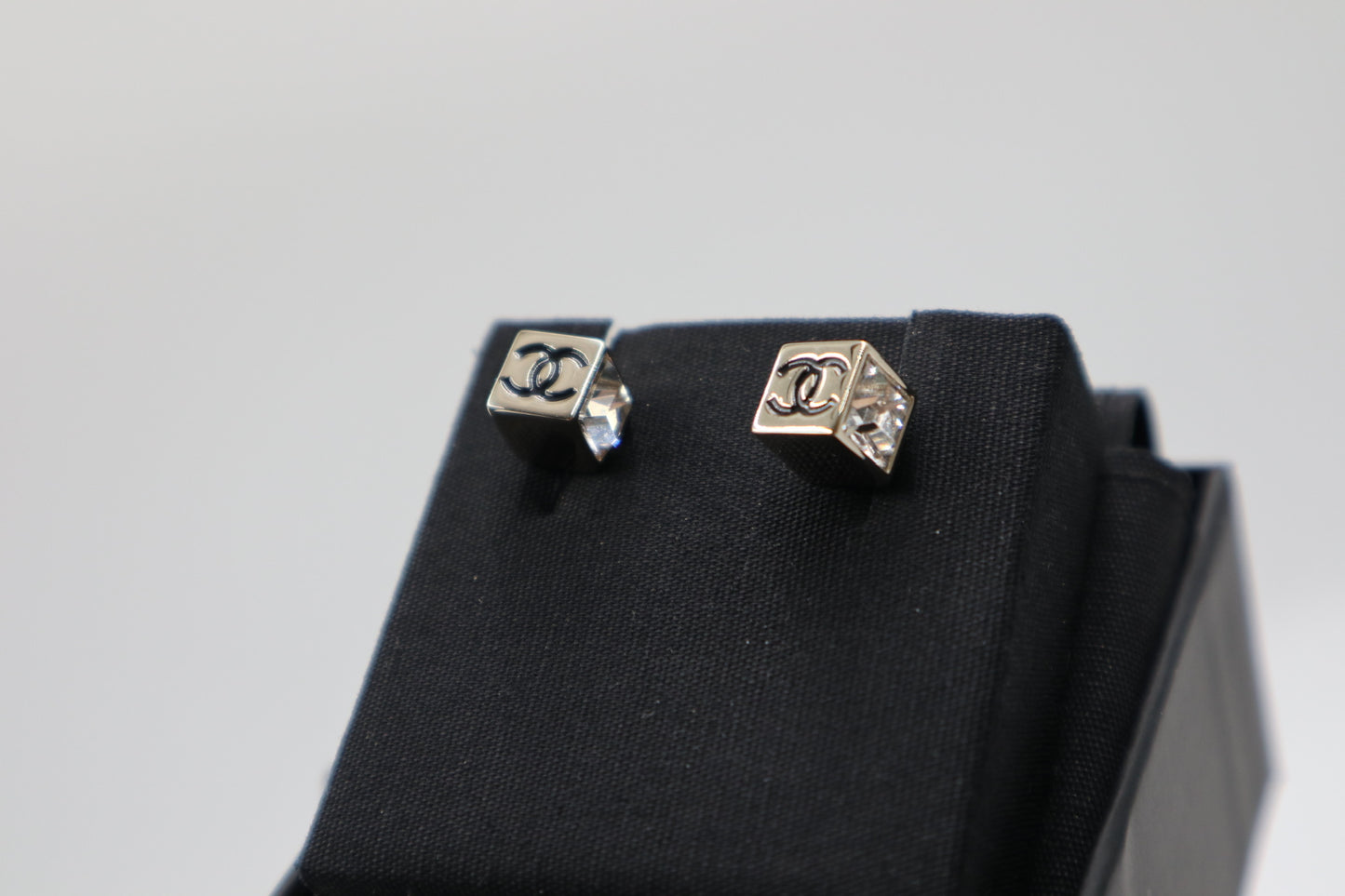 Chanel Earrings 方形水鑽耳環/ Rank SA 250921001