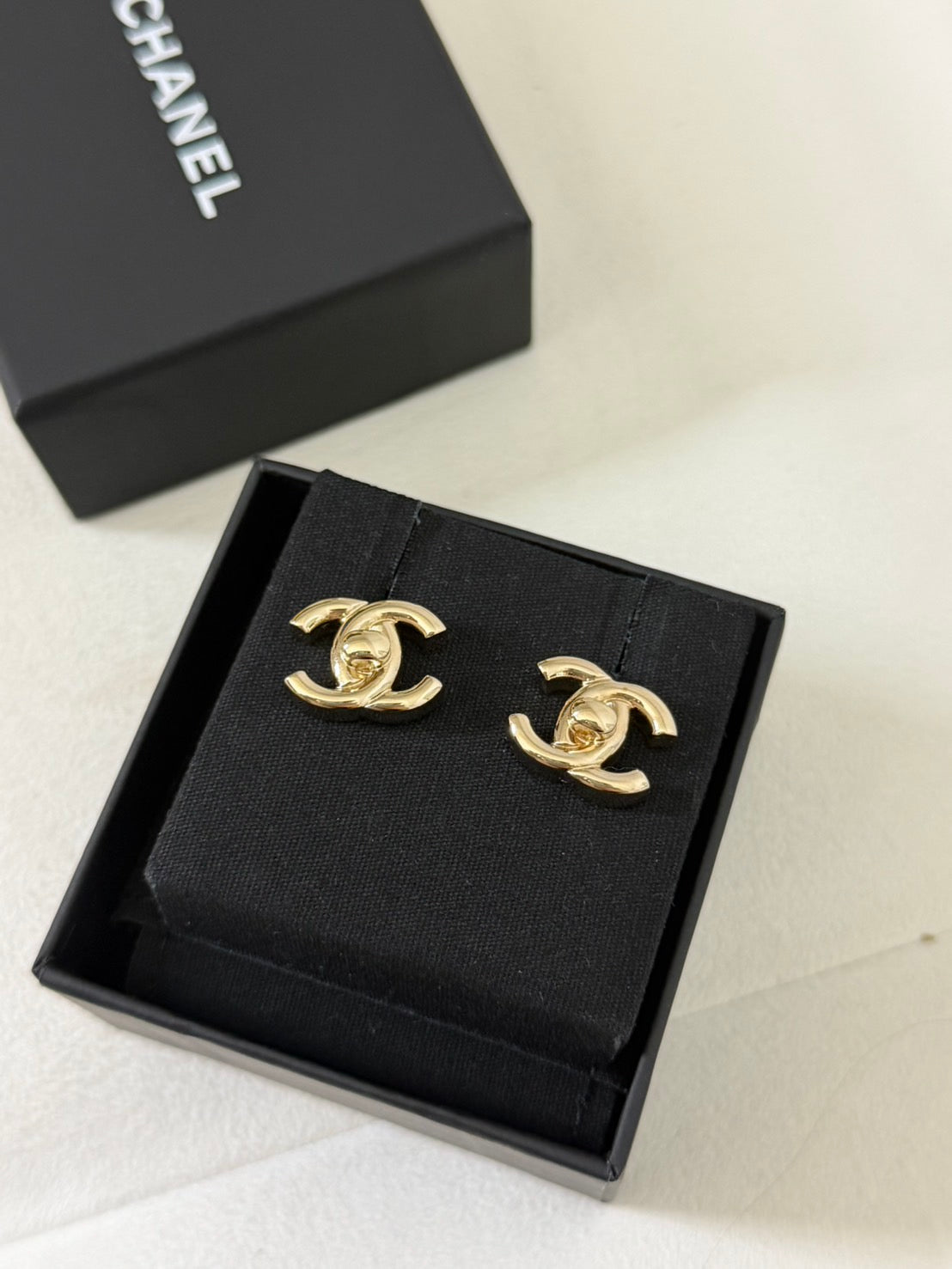 Chanel 書包扣耳環 / Rank SA 251025009