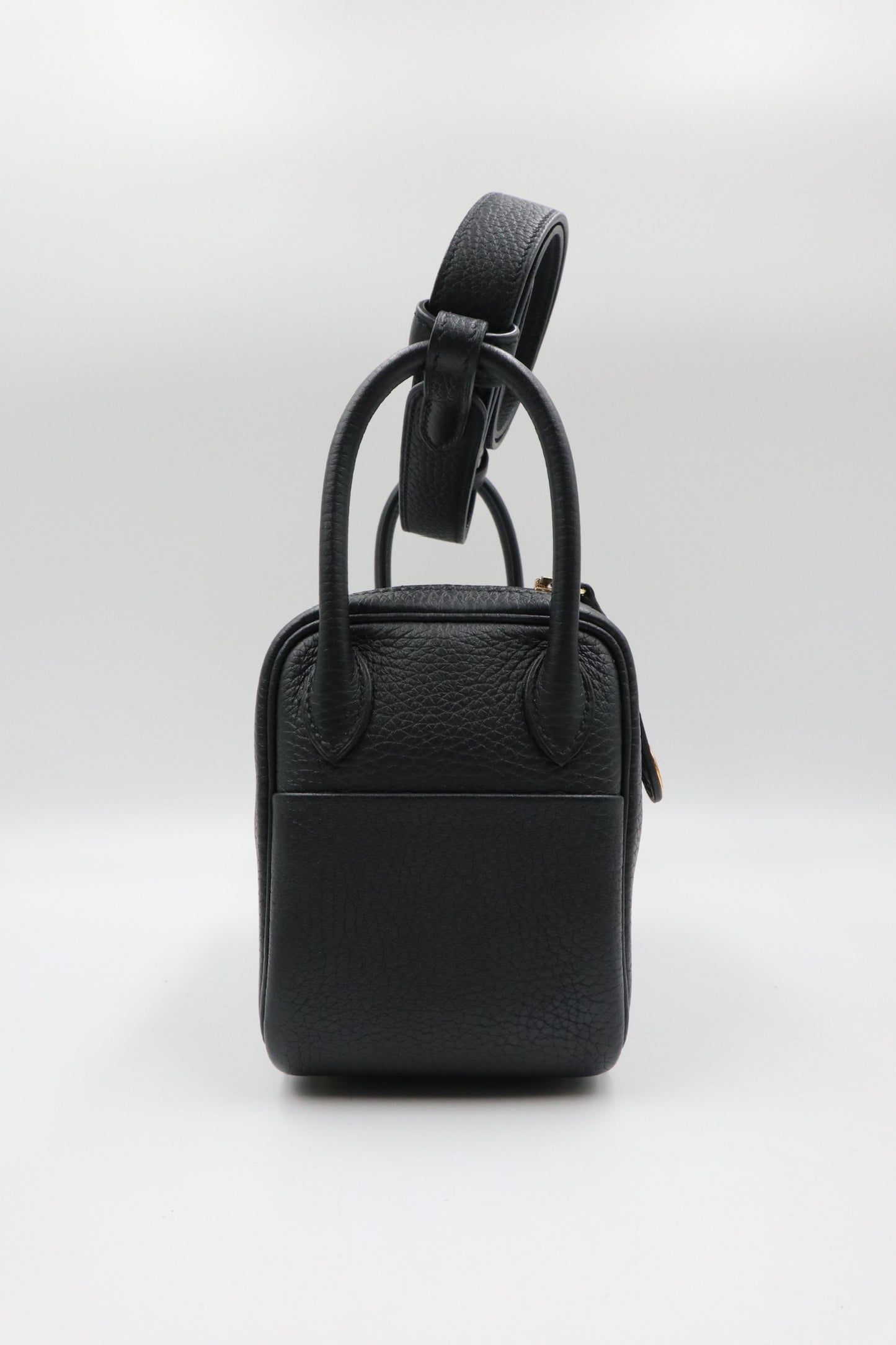Hermes Mini Lindy 黑色 金扣 C / Rank SA 251030010