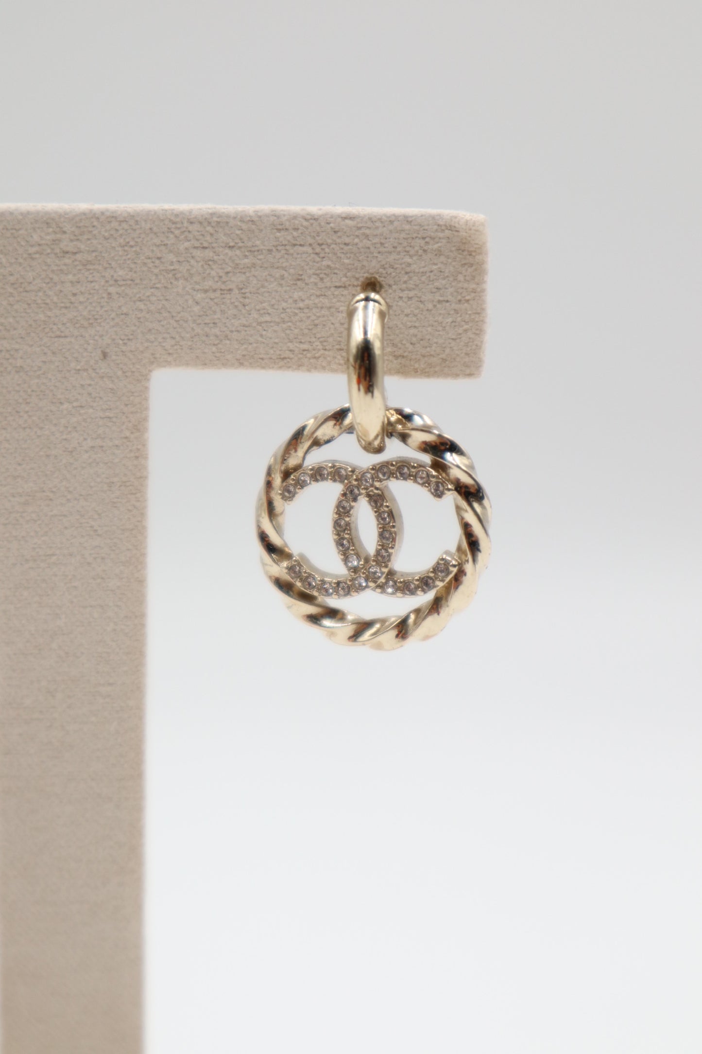 Chanel Earrings 雙C水鑽螺旋圓型耳環/ Rank SA 251006003