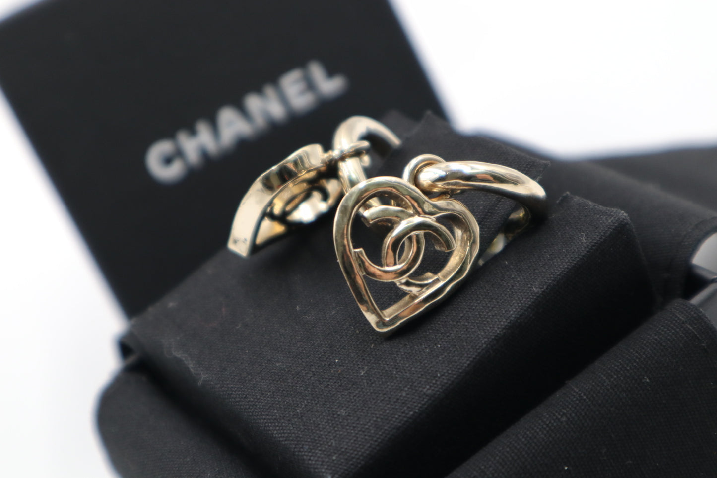Chanel Heart Drop Earrings愛心耳環 / Rank SA