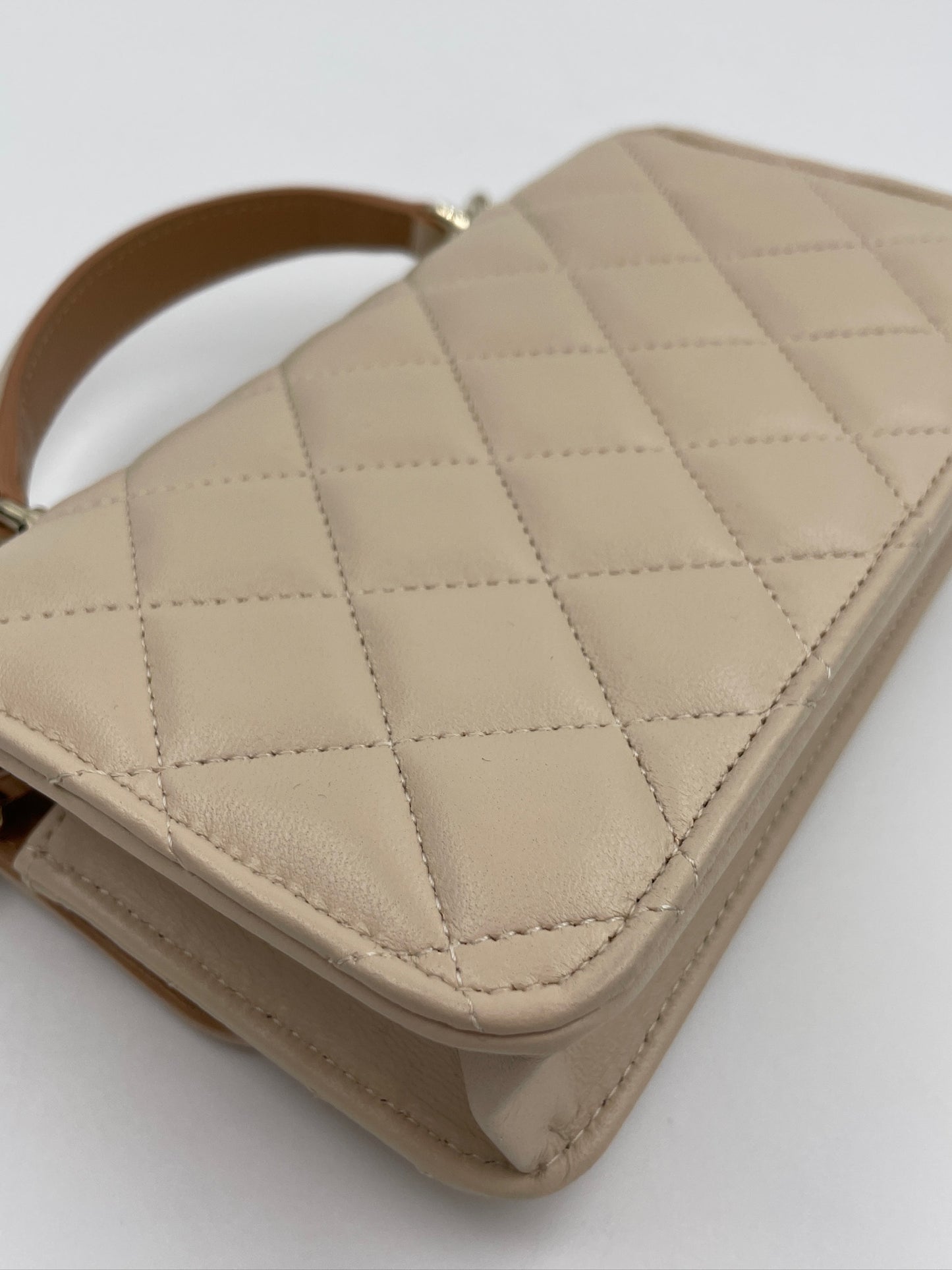Chanel 23A Handle Woc 奶茶色 / Rank N