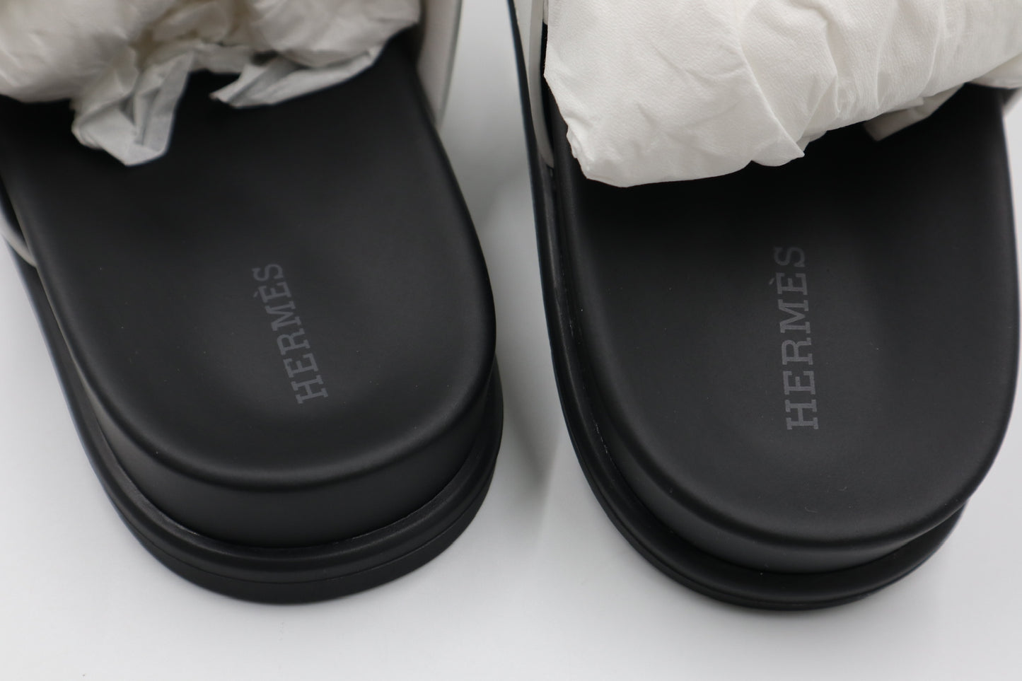 Hermes 二舅鞋 白色 / Rank SA 250928002