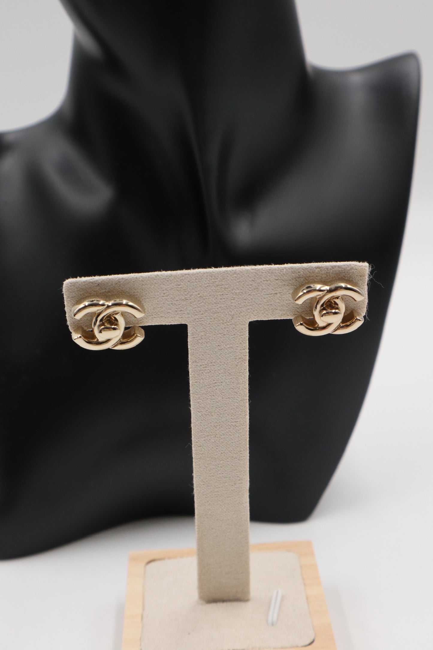 Chanel 書包扣耳環 / Rank SA 251025009