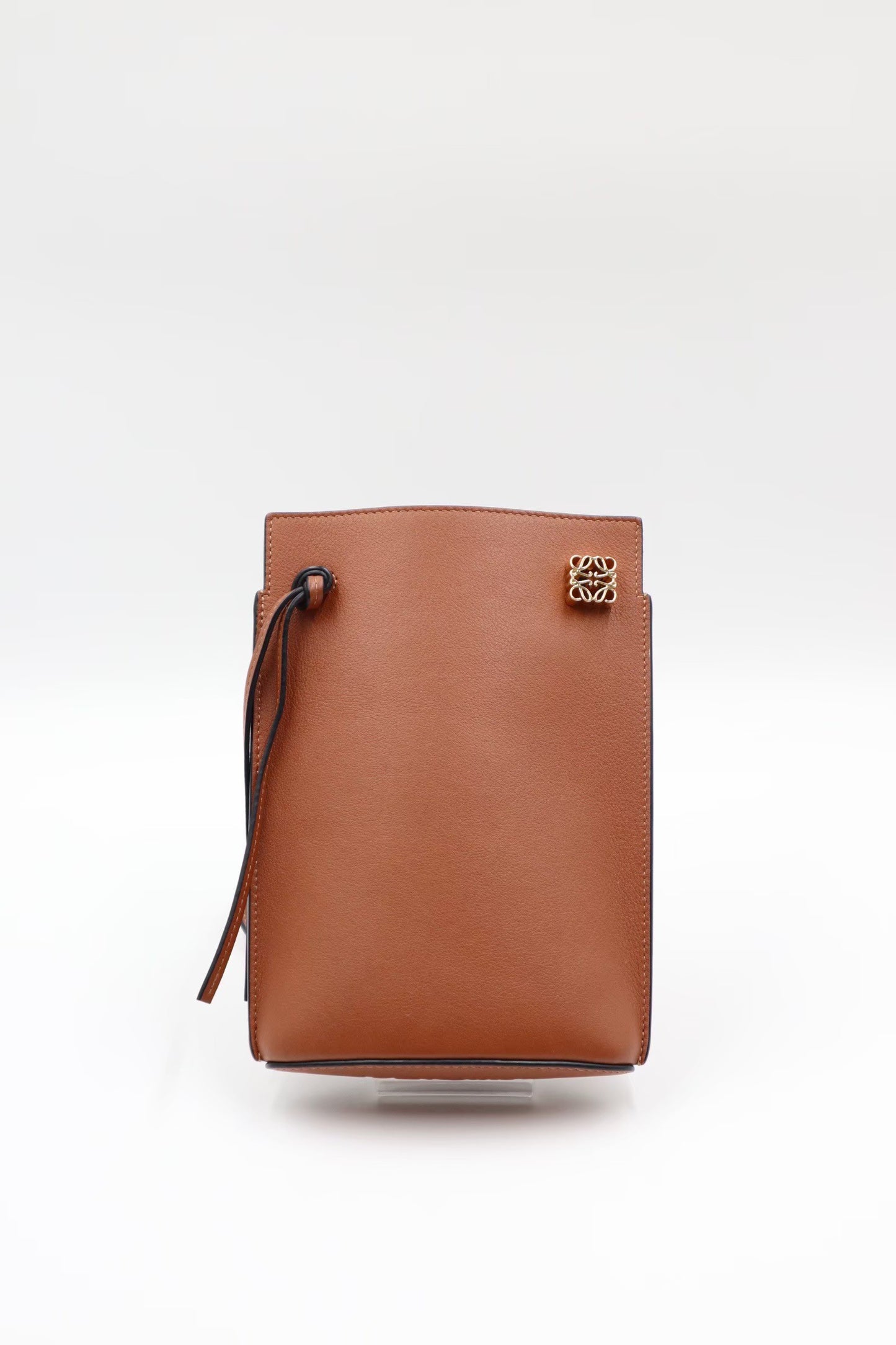 Loewe 手機包/ Rank A 25042403