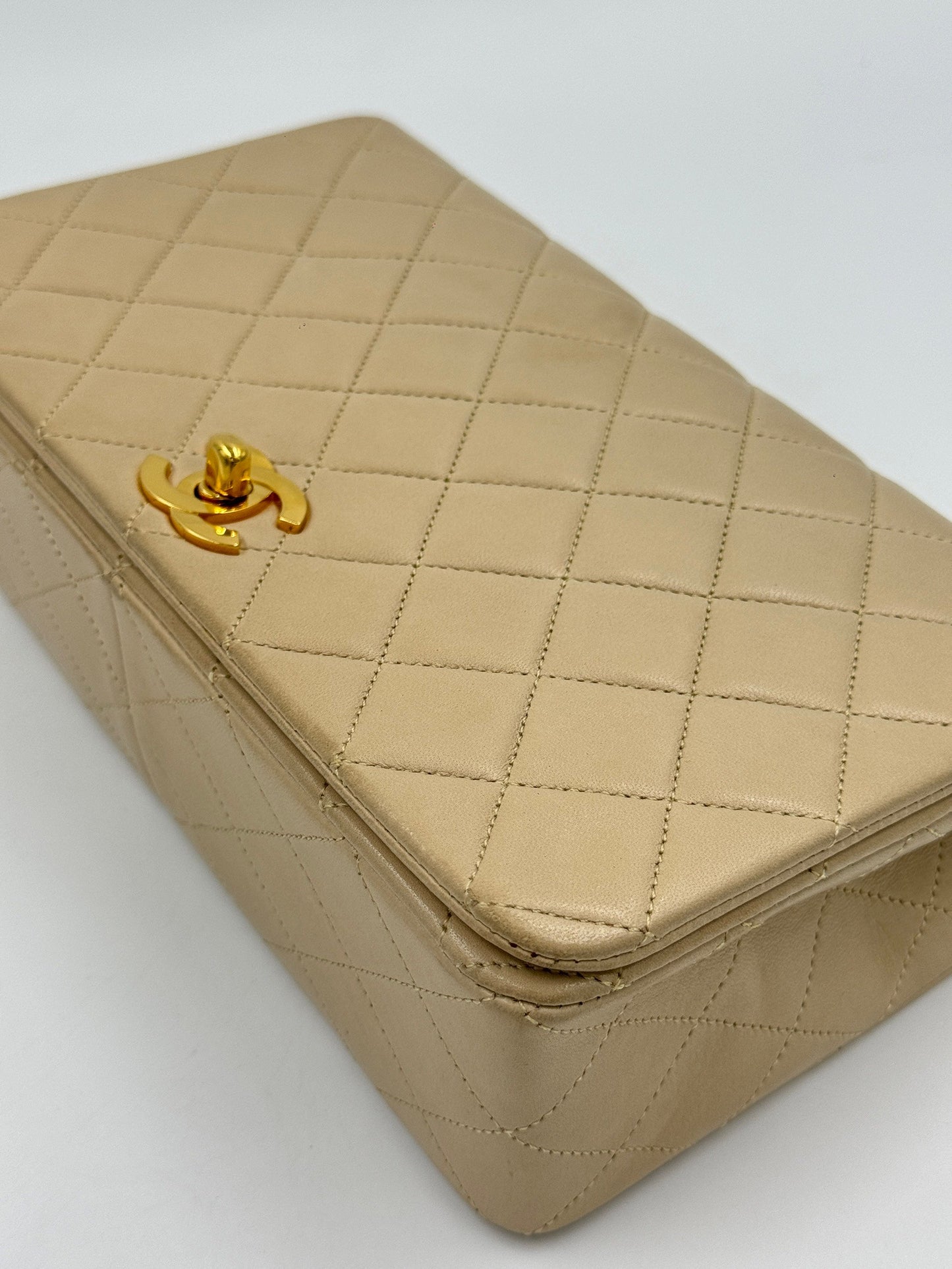 Chanel Vintage Woc 23cm 奶茶From 1991 / Rank AB 24072101