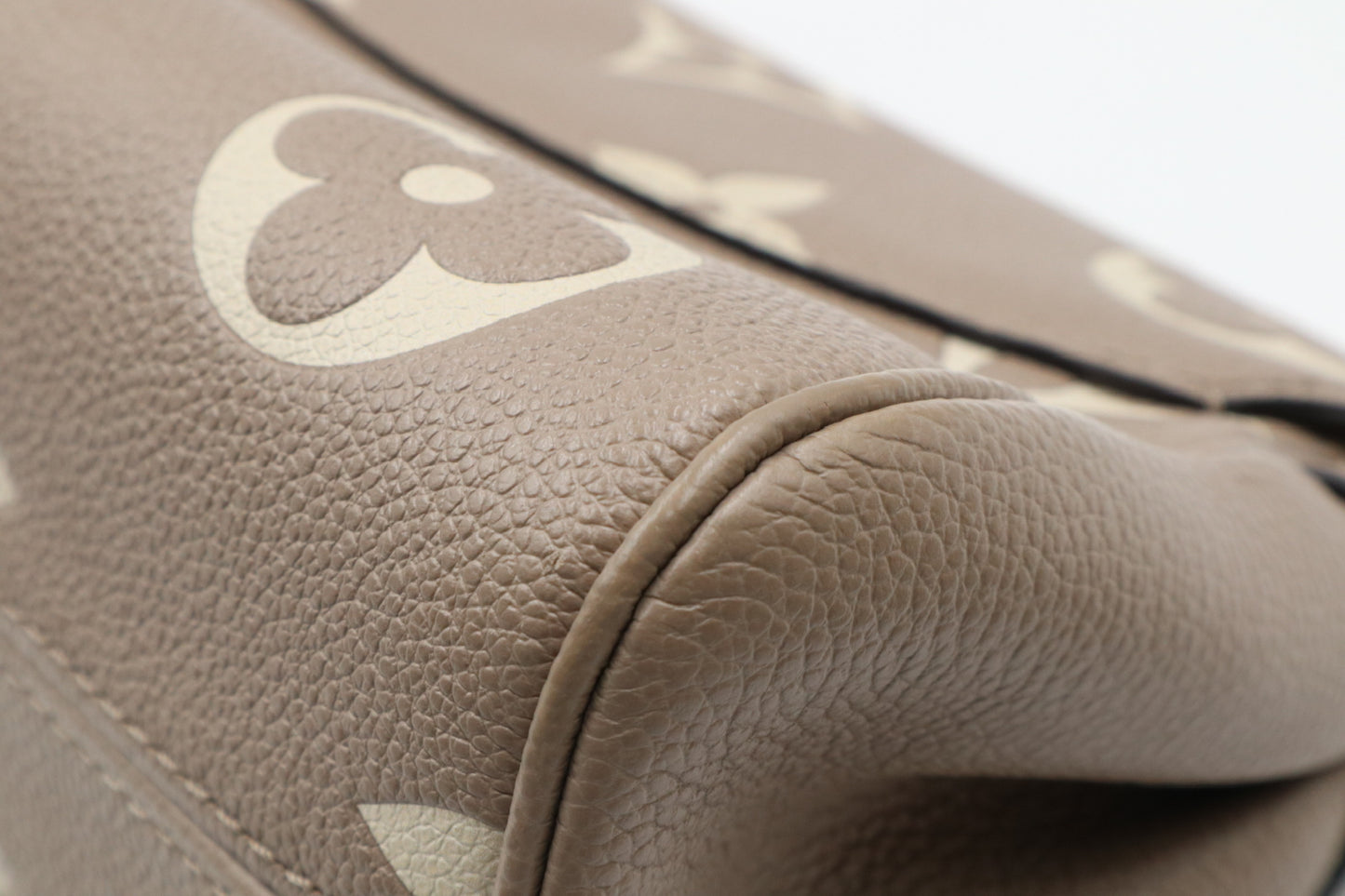 Louis Vuitton Favorite肩背包 / Rank SA 251030007
