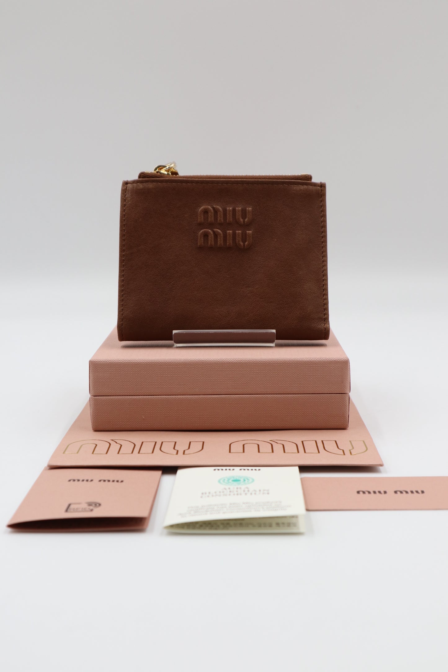 Ｍiu Miu 短夾 / Rank N 251001002