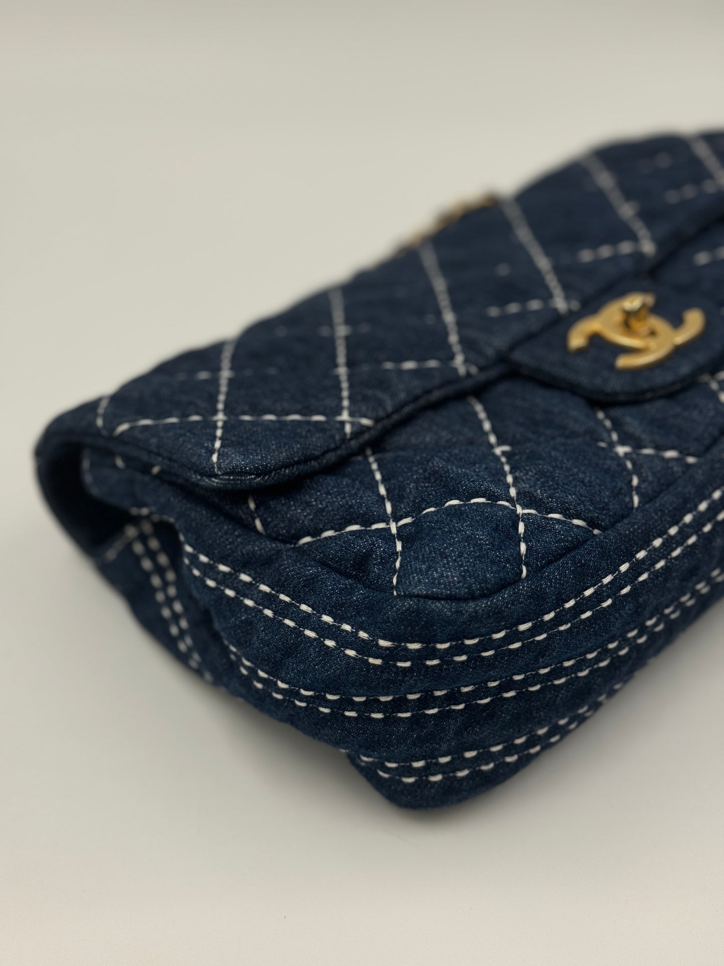 Chanel Denim Classic Flap 25cm 牛仔鏈條包 / Rank SA S240411006