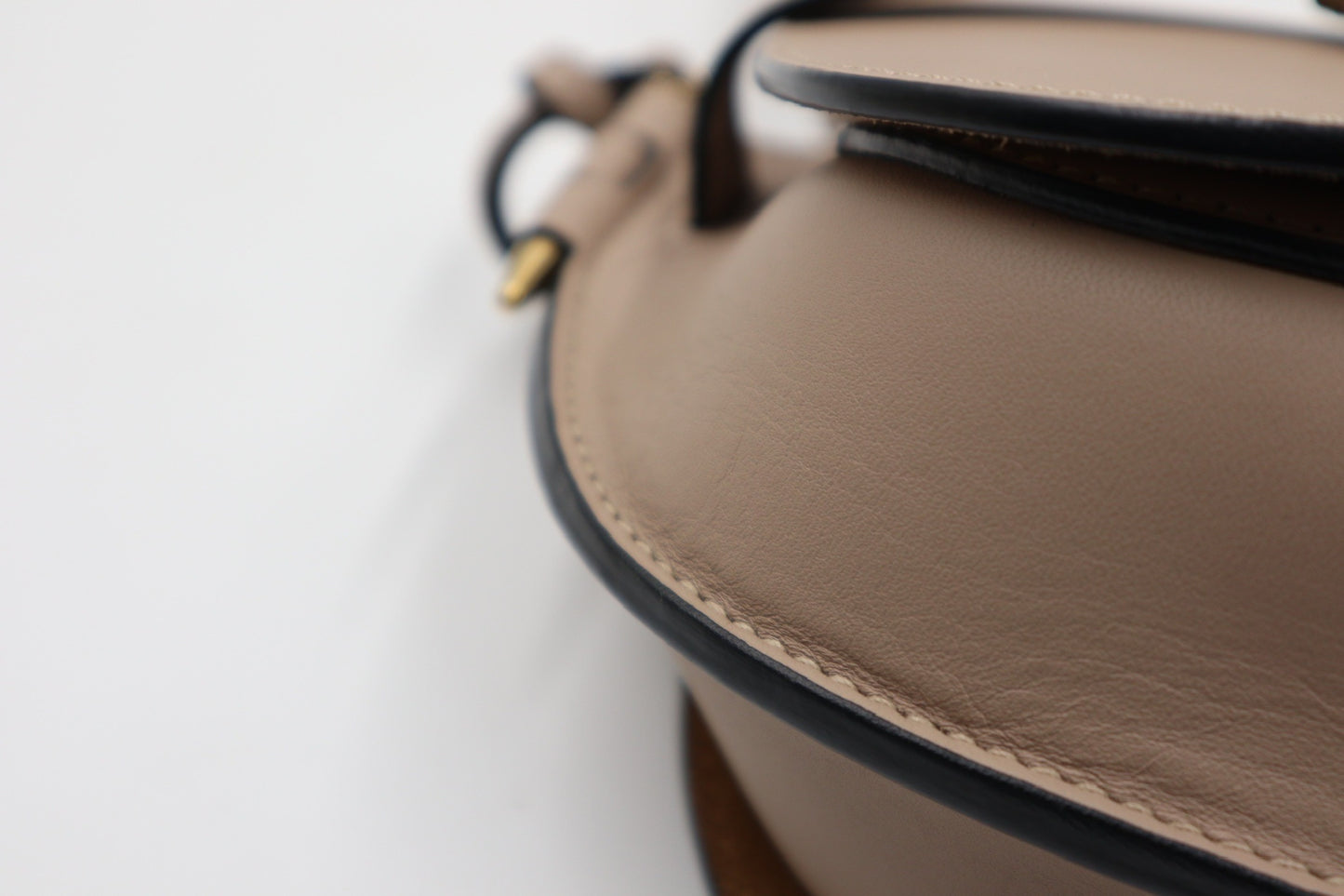 Loewe Mini Gate沙色 / Rank N 250924005
