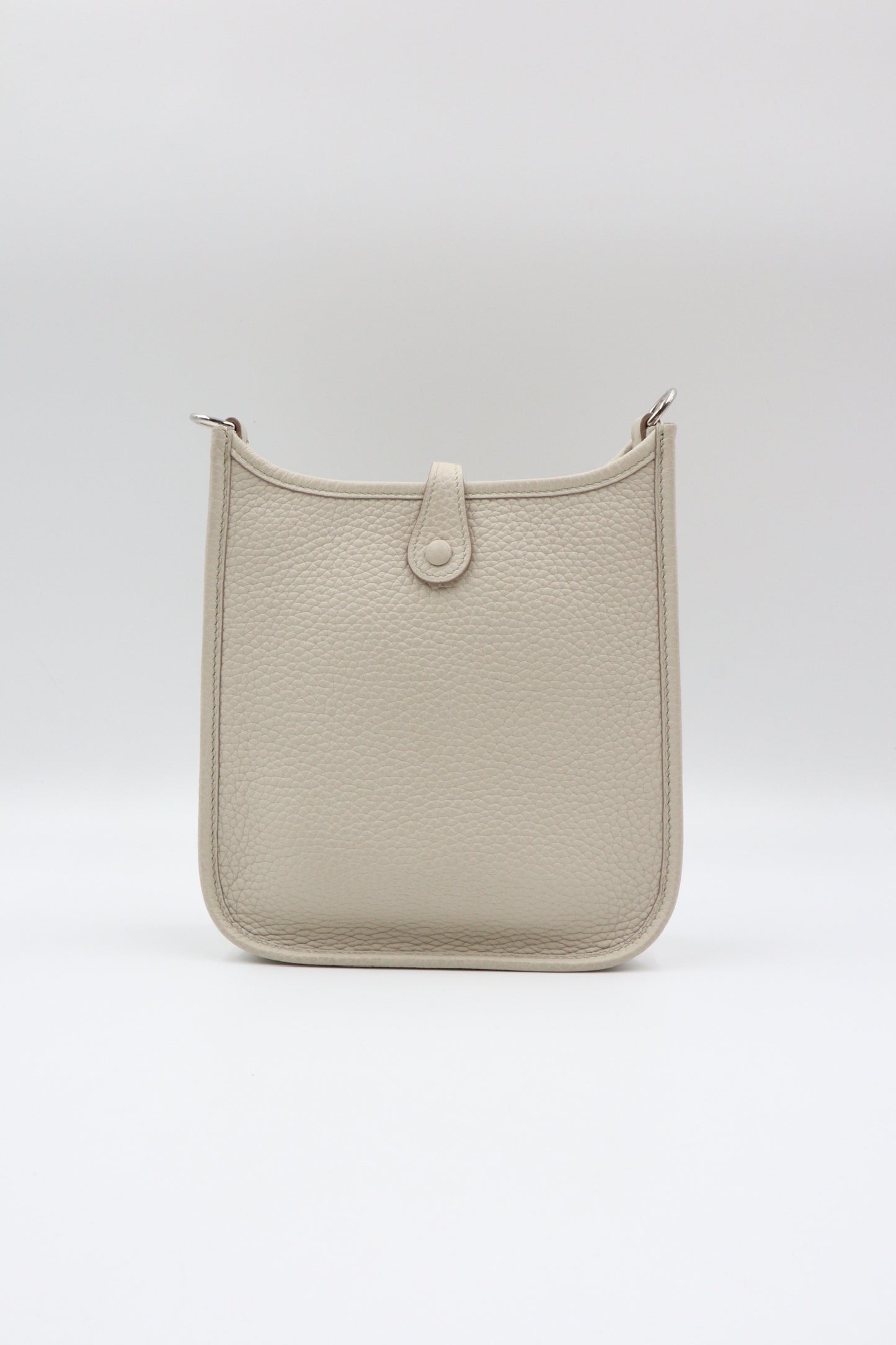 Hermes Mini Evelyne 奶昔白 / Rank SA 251116003