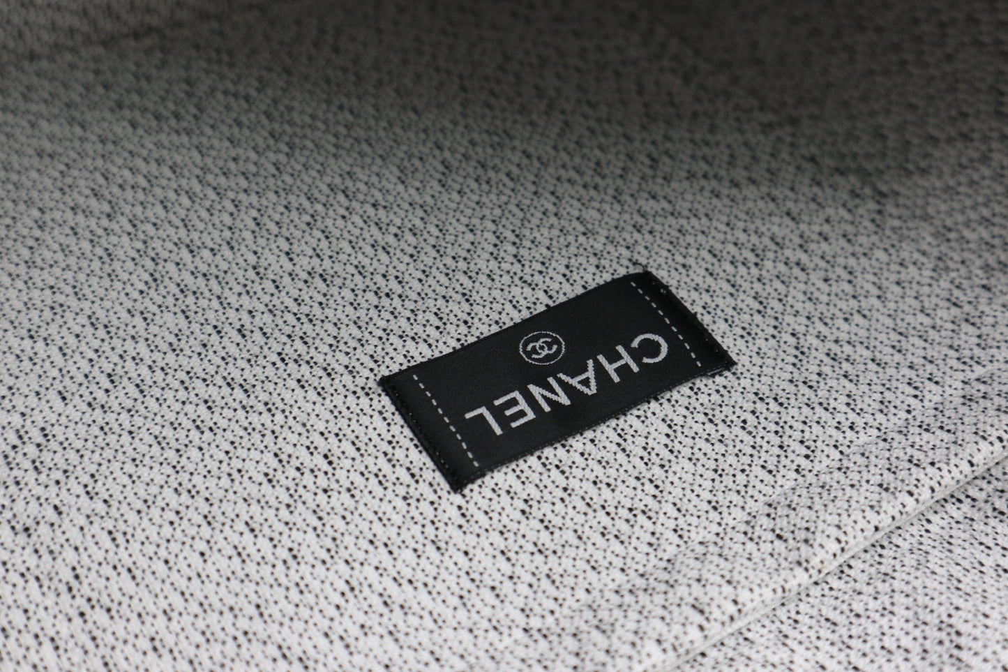 Chanel  沙灘包 2way 黑灰色 / Rank SA 250928003