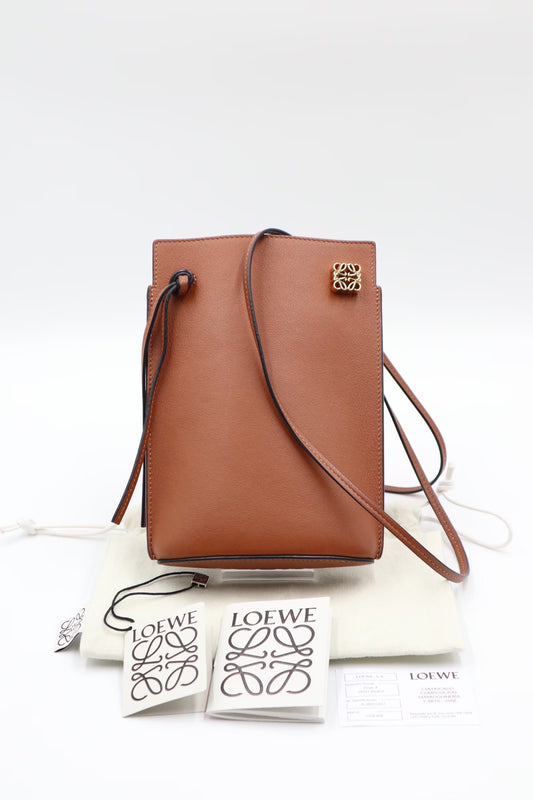 Loewe 手機包/ Rank A 25042403