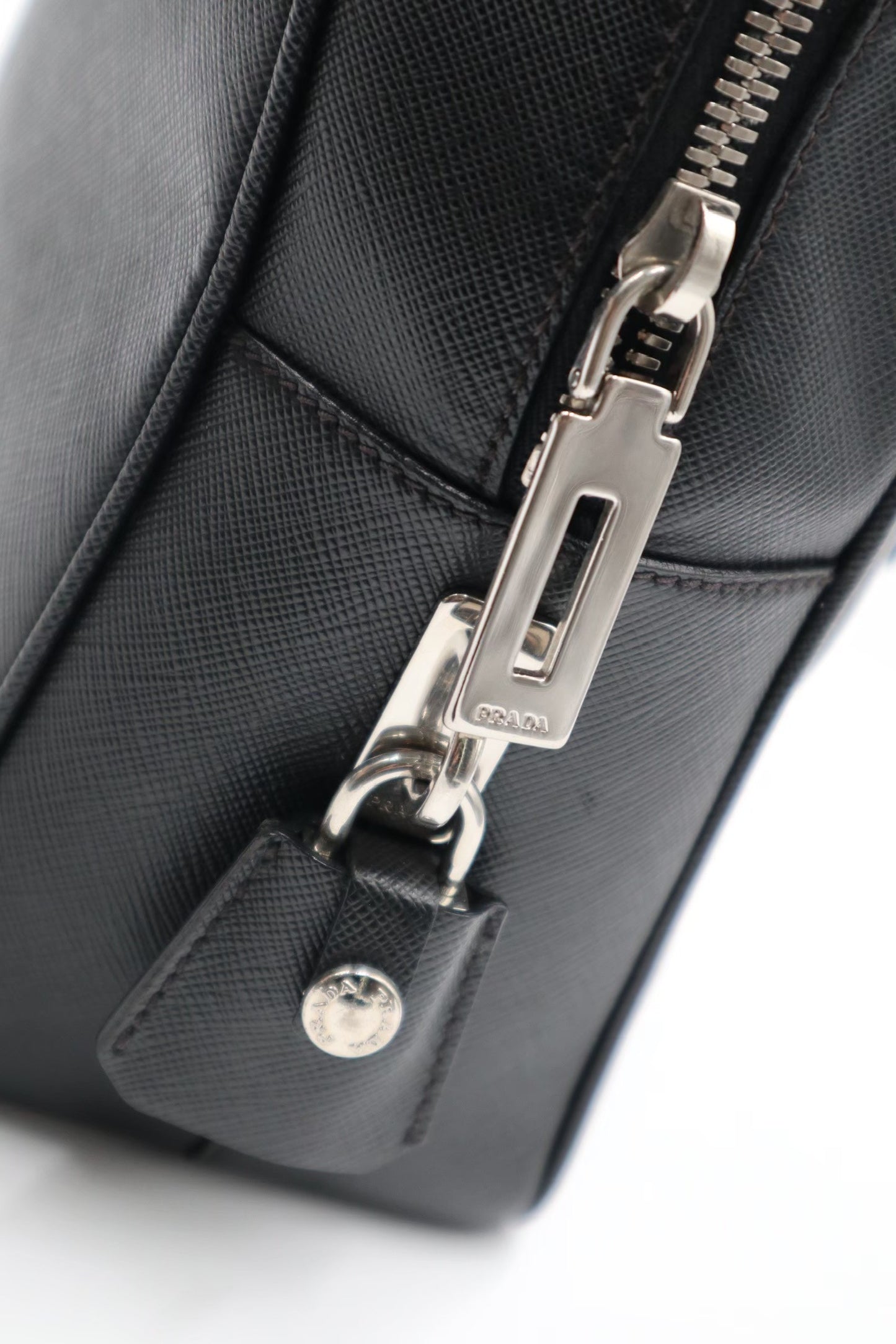 Prada 皮革保齡球包 / Rank SA 250827001