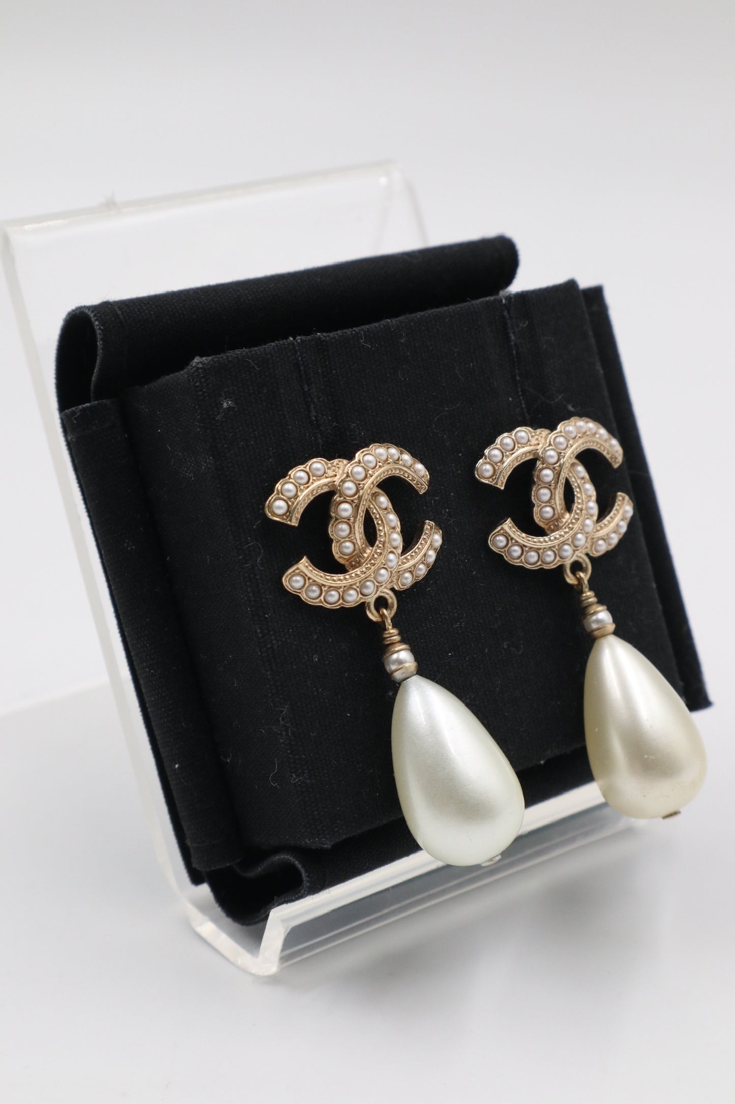 Chanel Earrings 水滴珍珠水鑽圓型耳環/ Rank SA 251110001