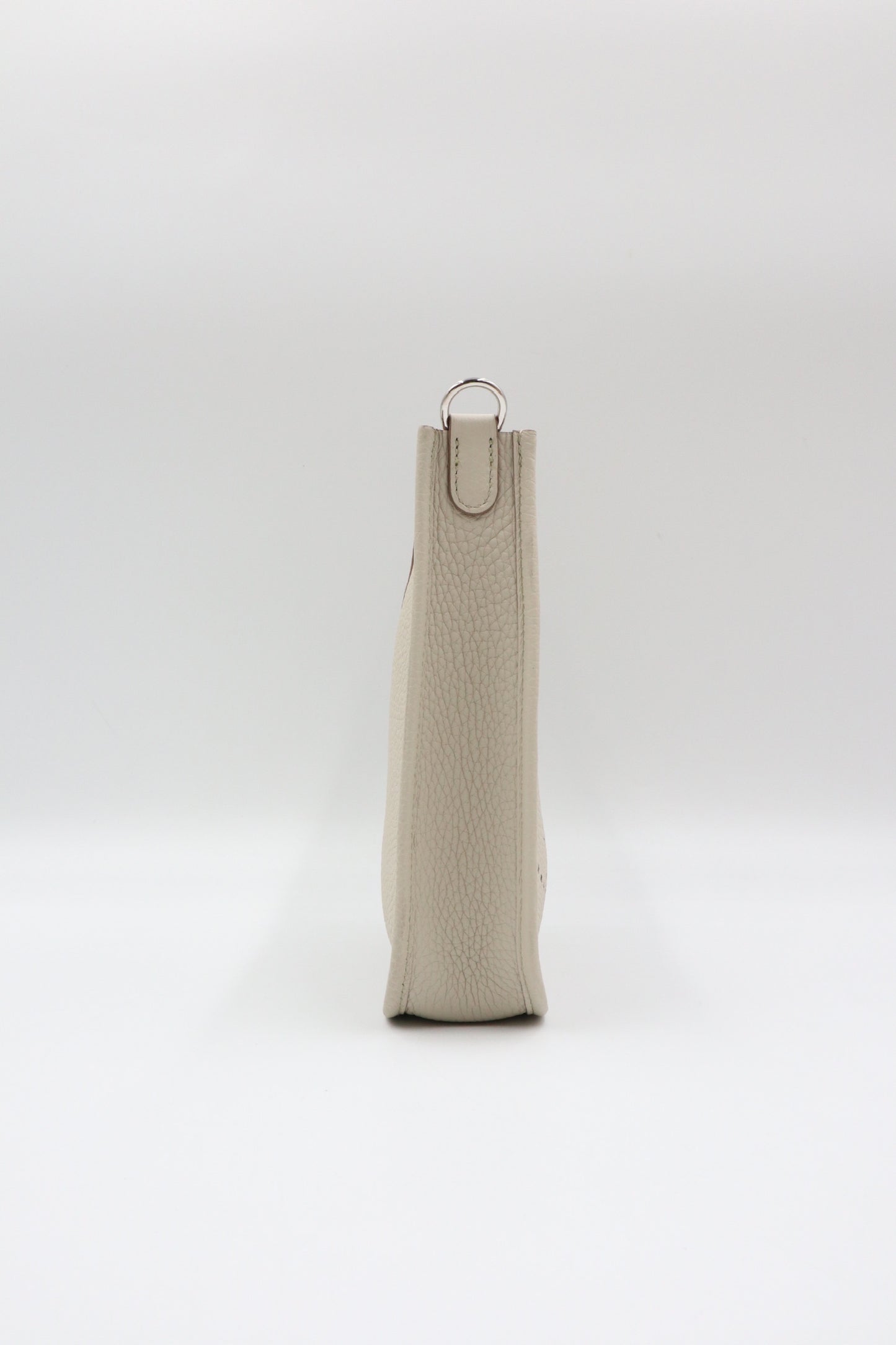 Hermes Mini Evelyne 奶昔白 / Rank SA 251116003