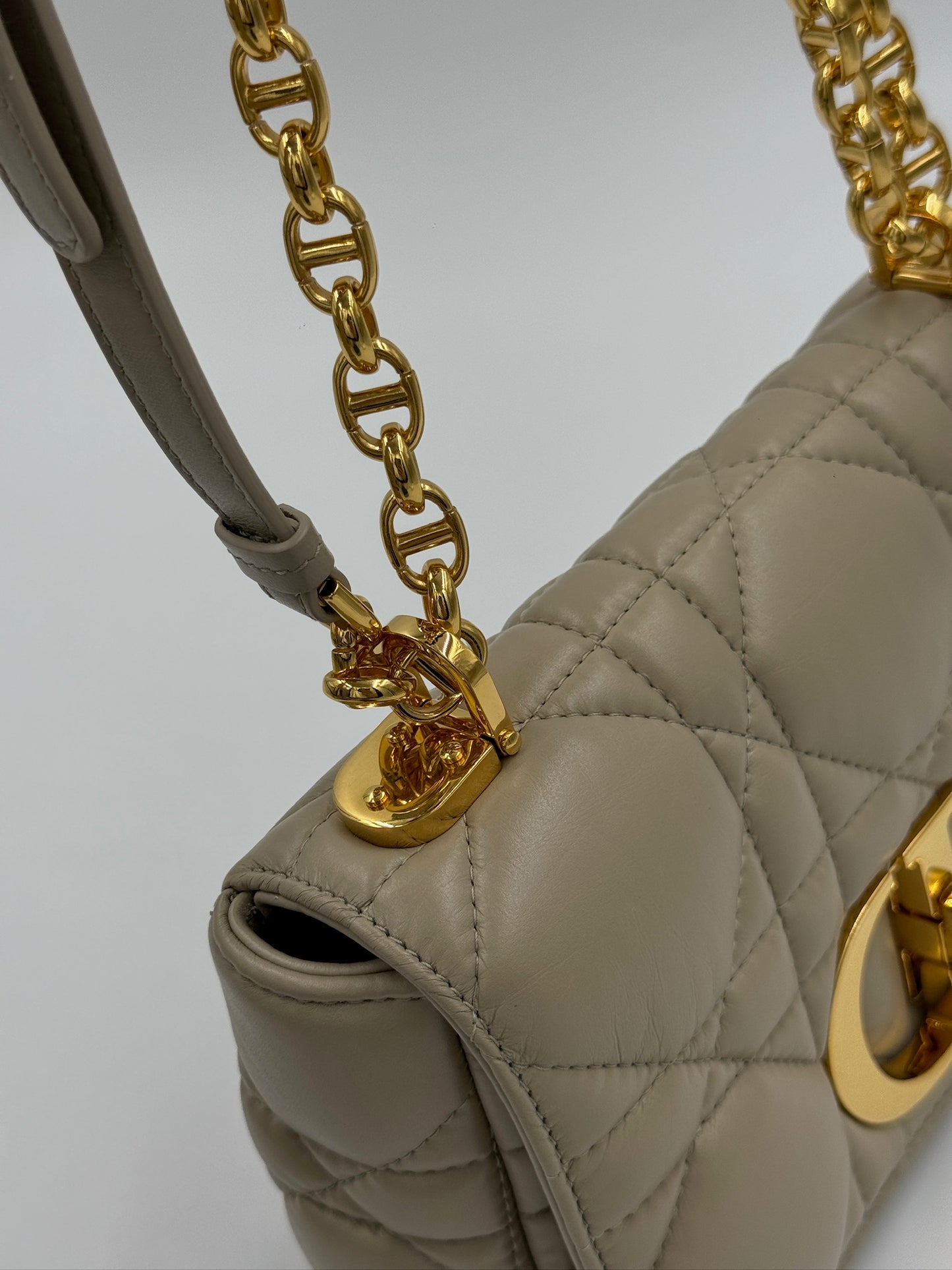 Dior Caro 奶茶  / Rank A 24072501