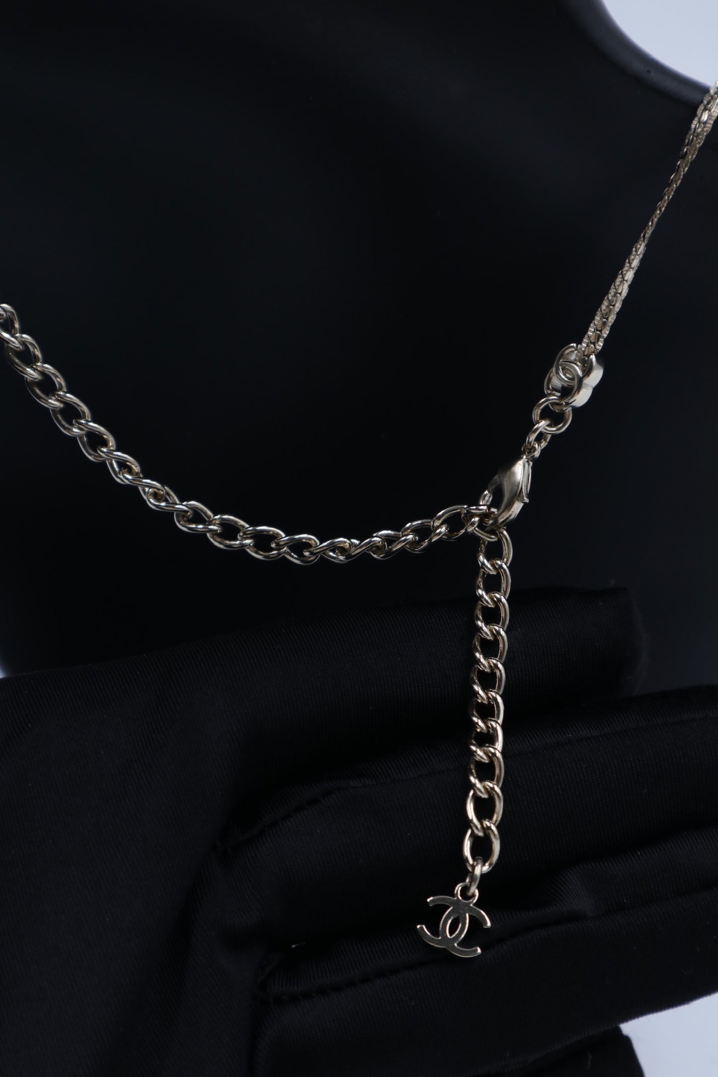 Chanel 五花鍊蛇骨頸鍊 銀色/Rank SA251126007