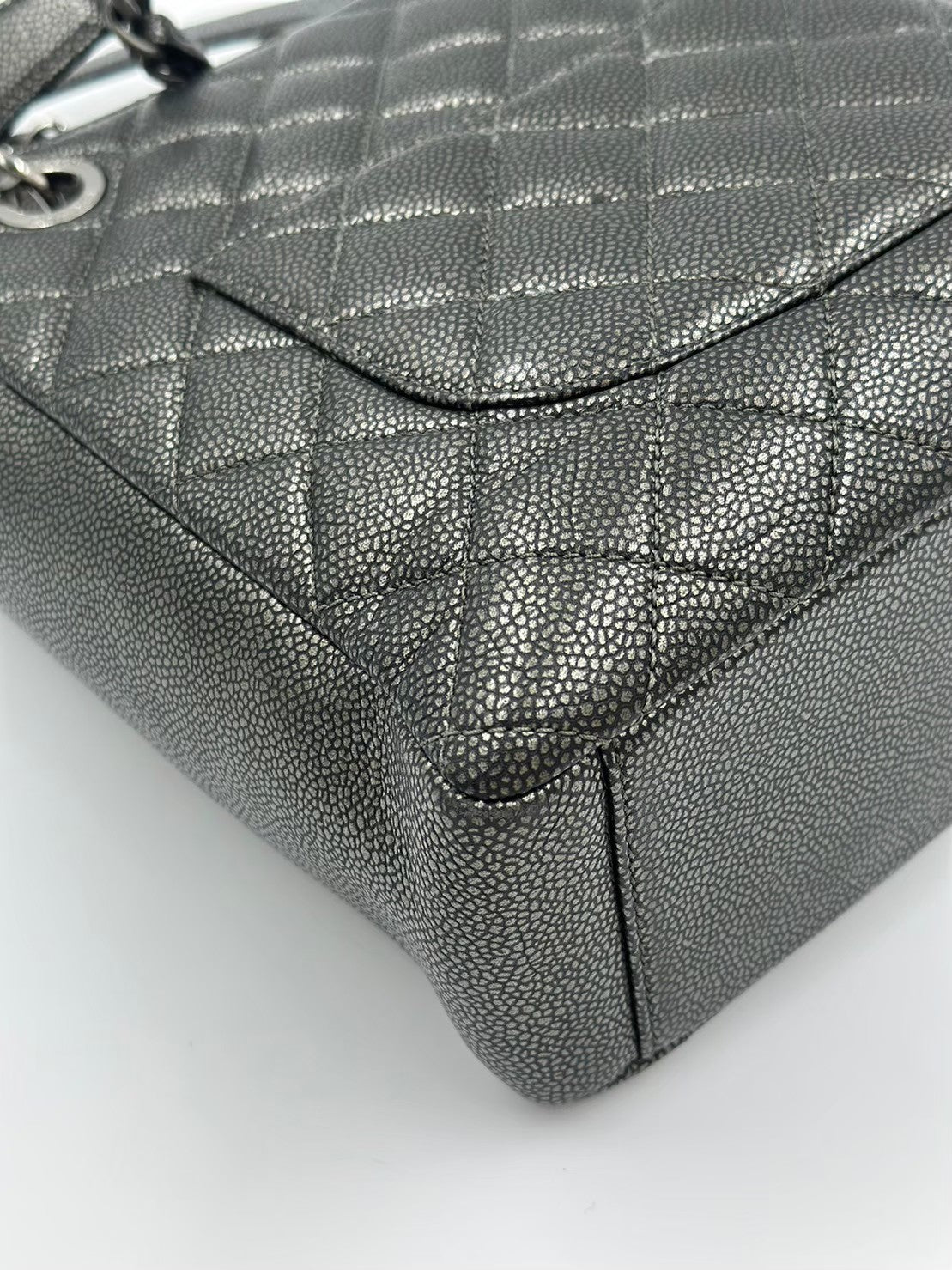 Chanel Gst Black Sliver / Rank AB