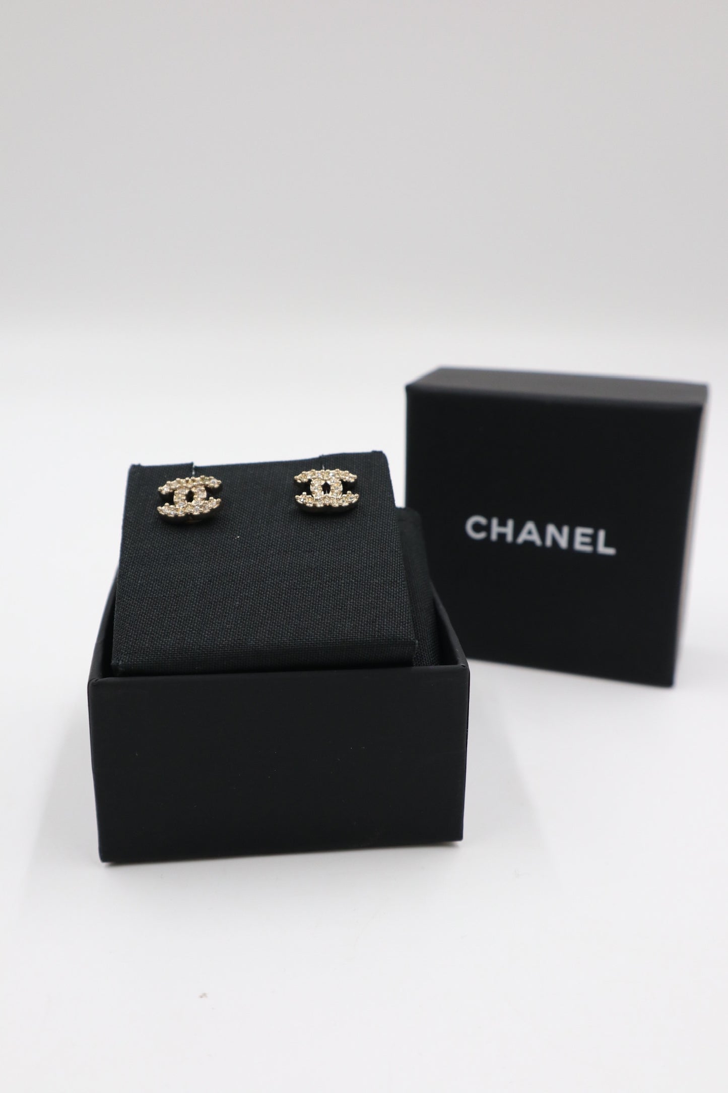 Chanel Earrings 雙C水鑽耳環/ Rank SA 251008004