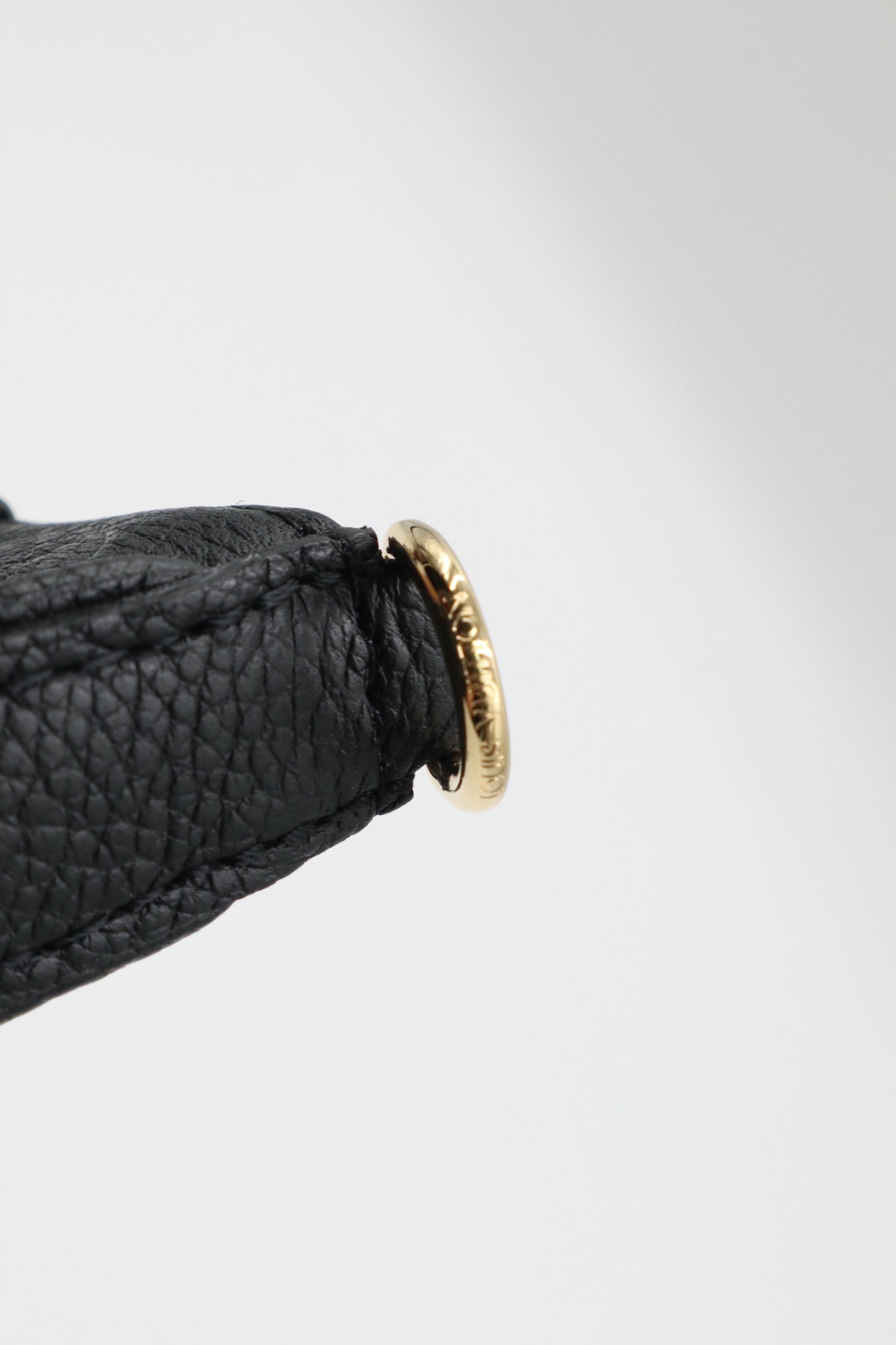 Louis Vuitton Easy Pouch黑色 / Rank SA 251030009