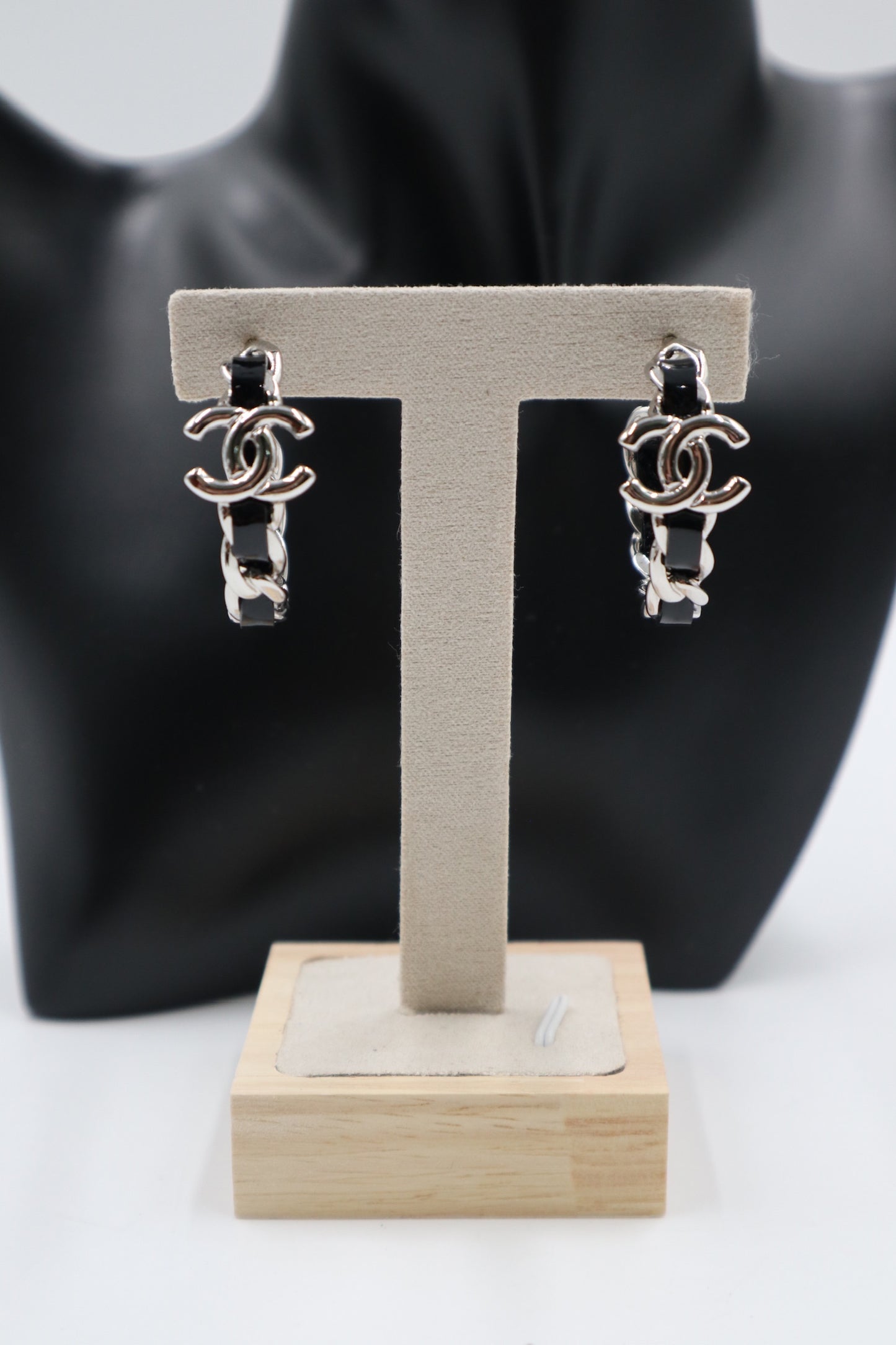 Chanel Earrings 皮革編織鏈圈耳環 / Rank SA 251018003
