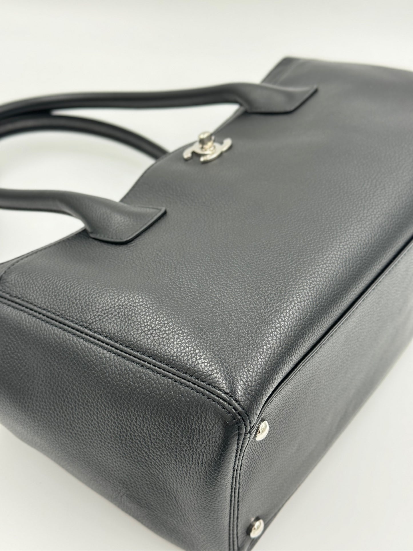 Chanel Cerf Tote Sliver / Rank SA S024063001