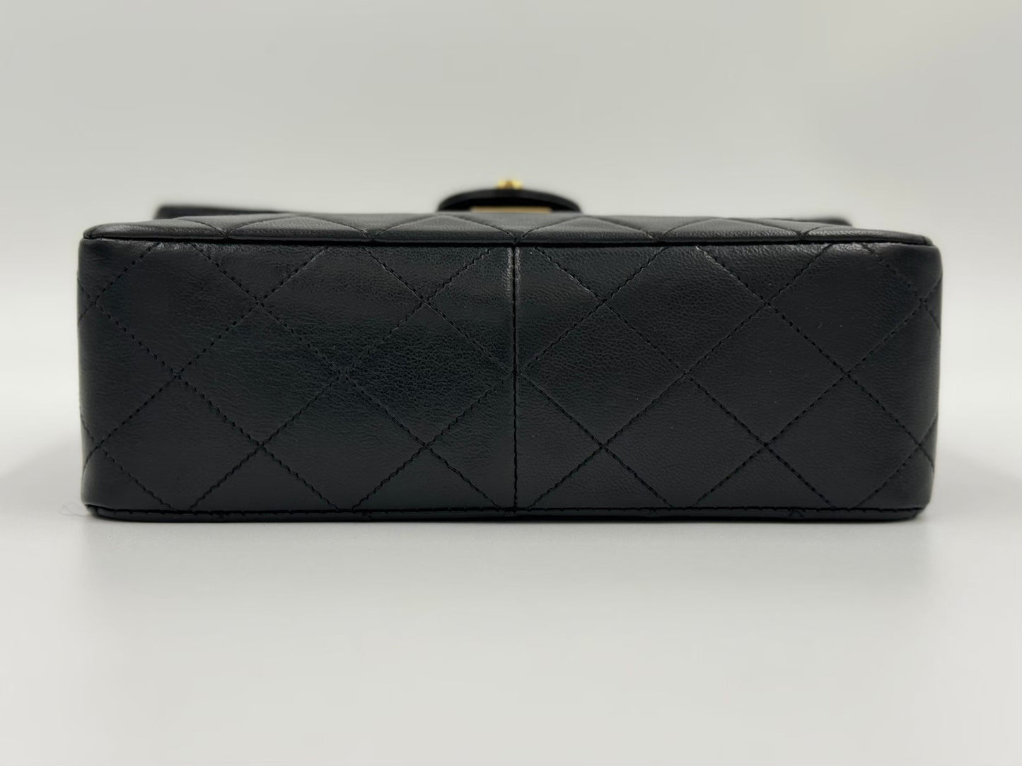 Chanel Coco Mini  小方胖20 cm / Rank A 24072313