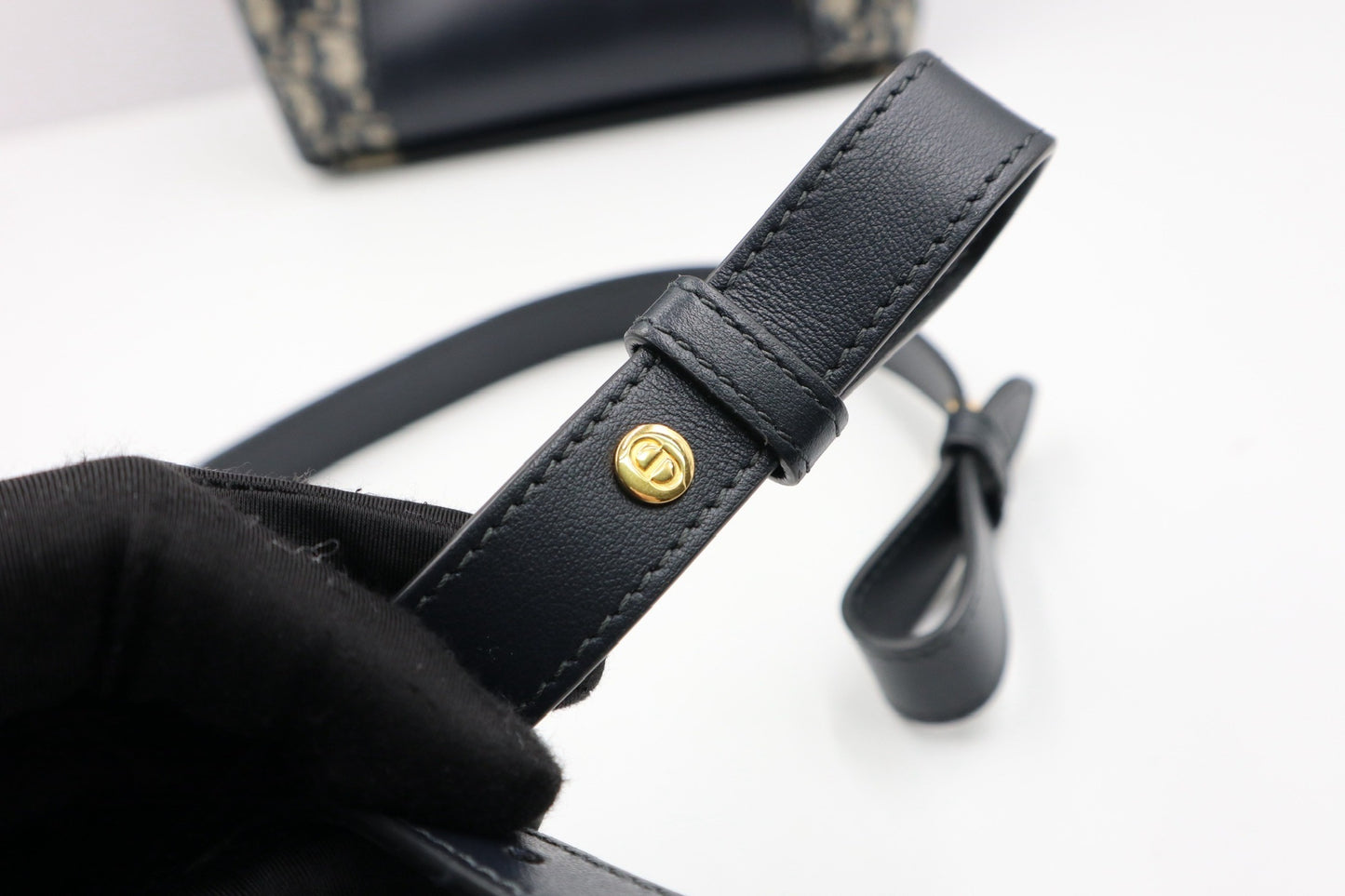 DIOR Signature 小號水桶包 / Rank SA 251024001